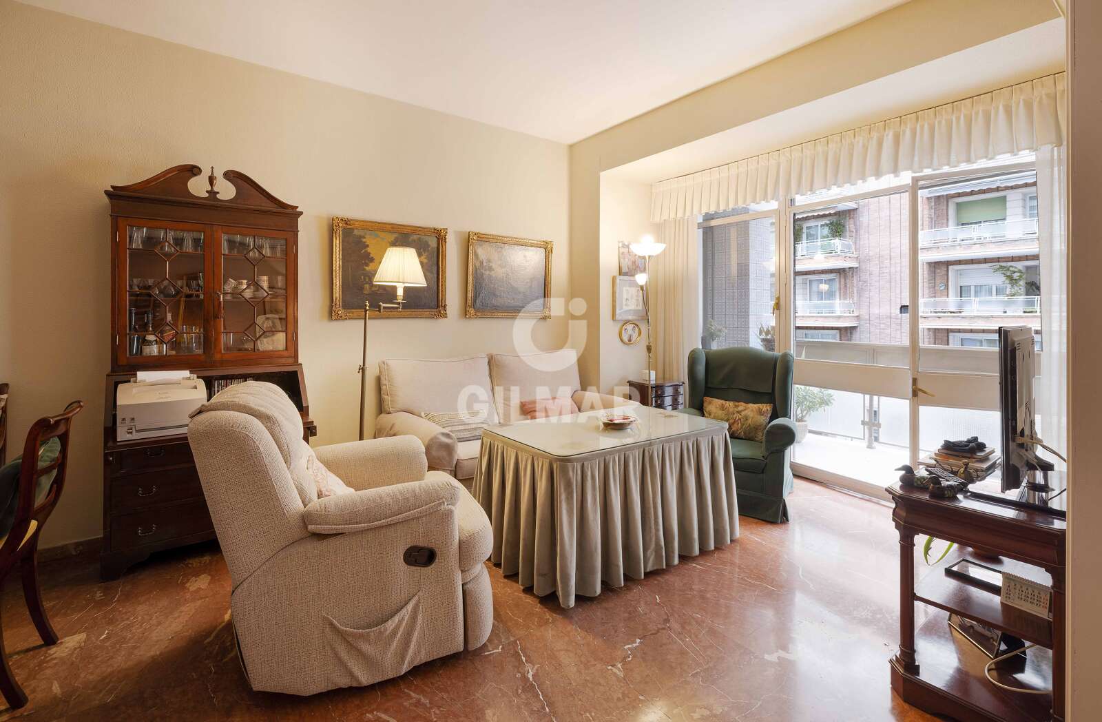 Property slider Gilmar