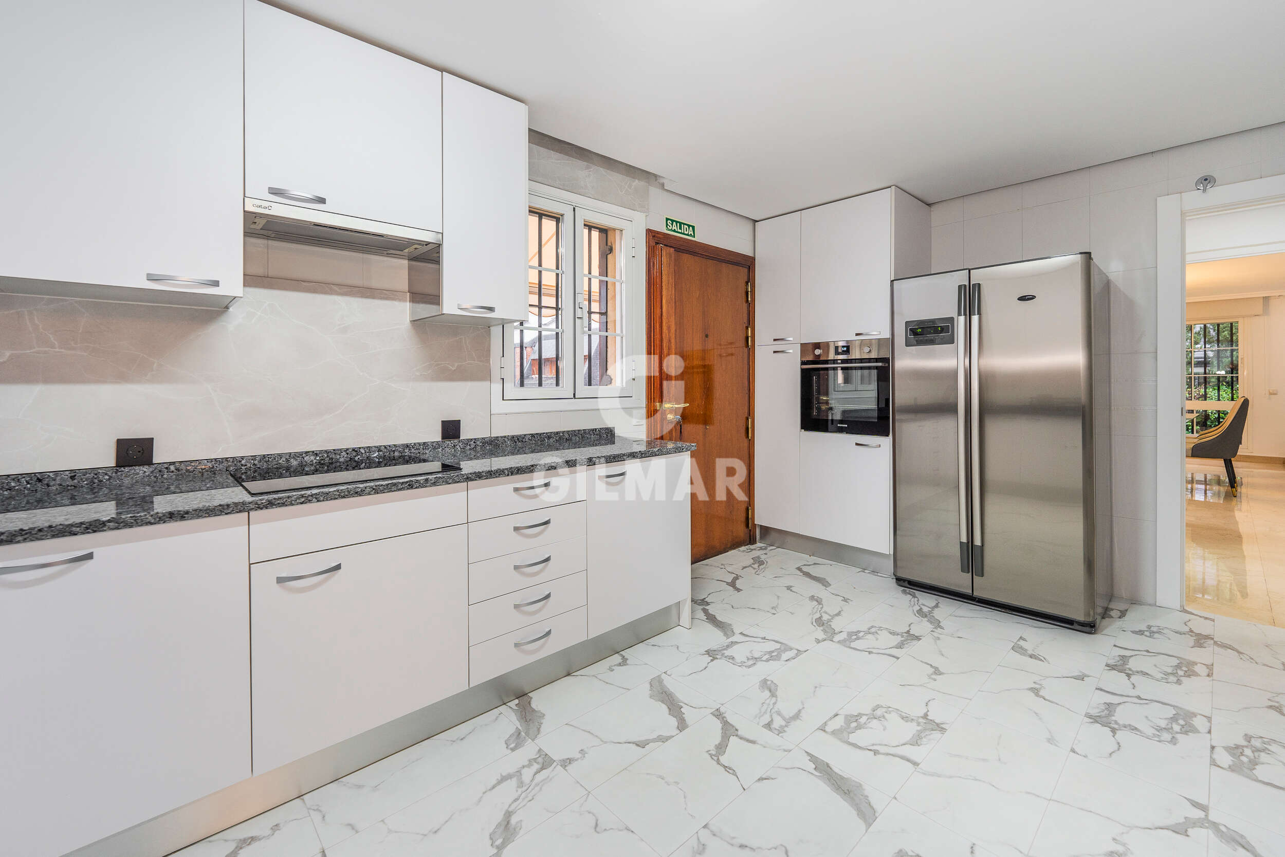 Photo of Semi-detached house