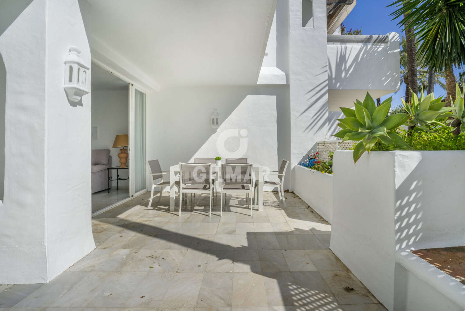Property slider Gilmar