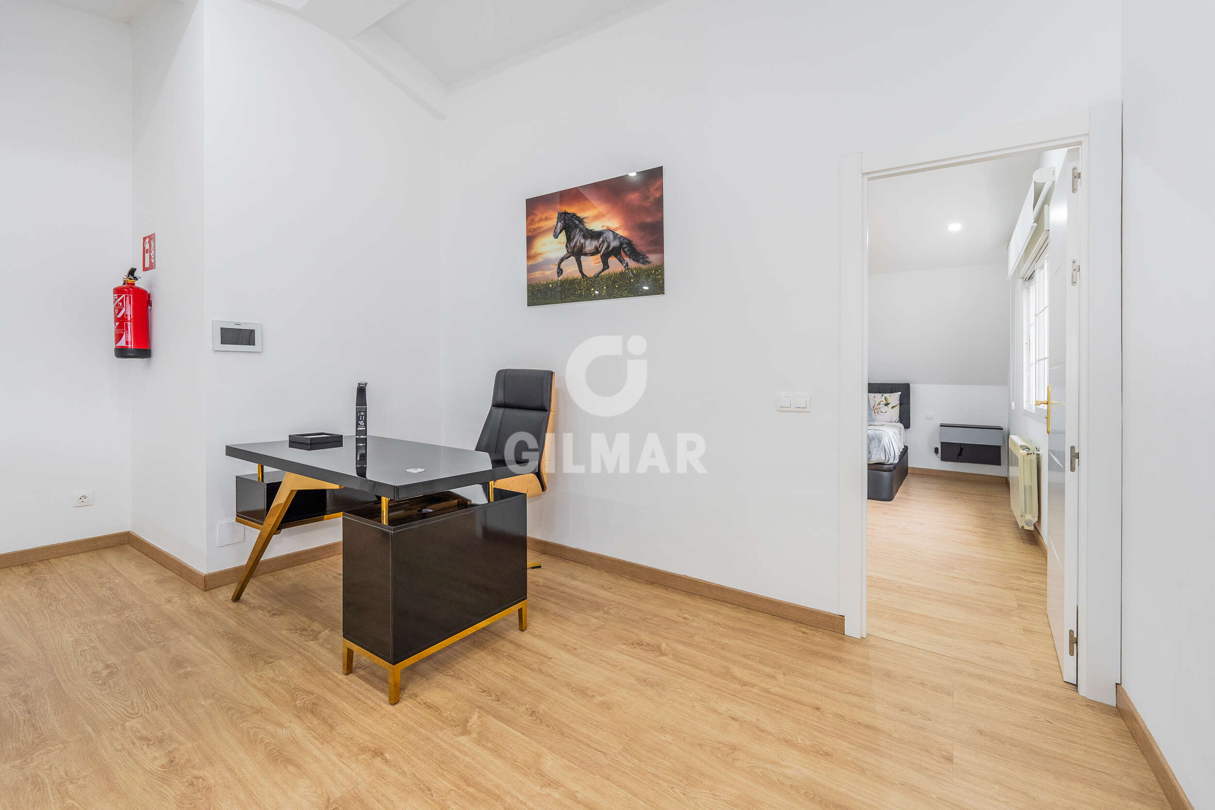 Photo of Semi-detached house