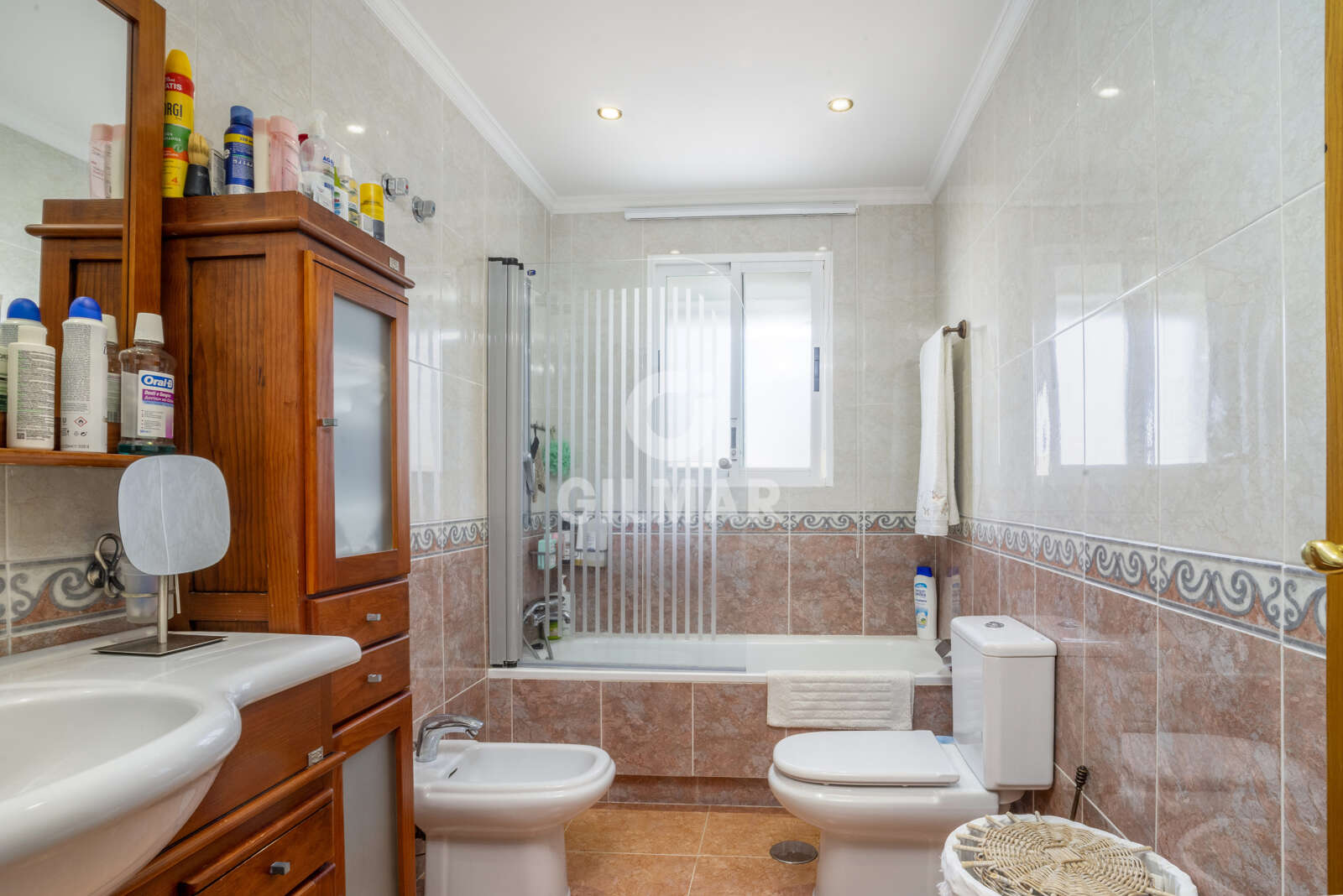 Property slider Gilmar