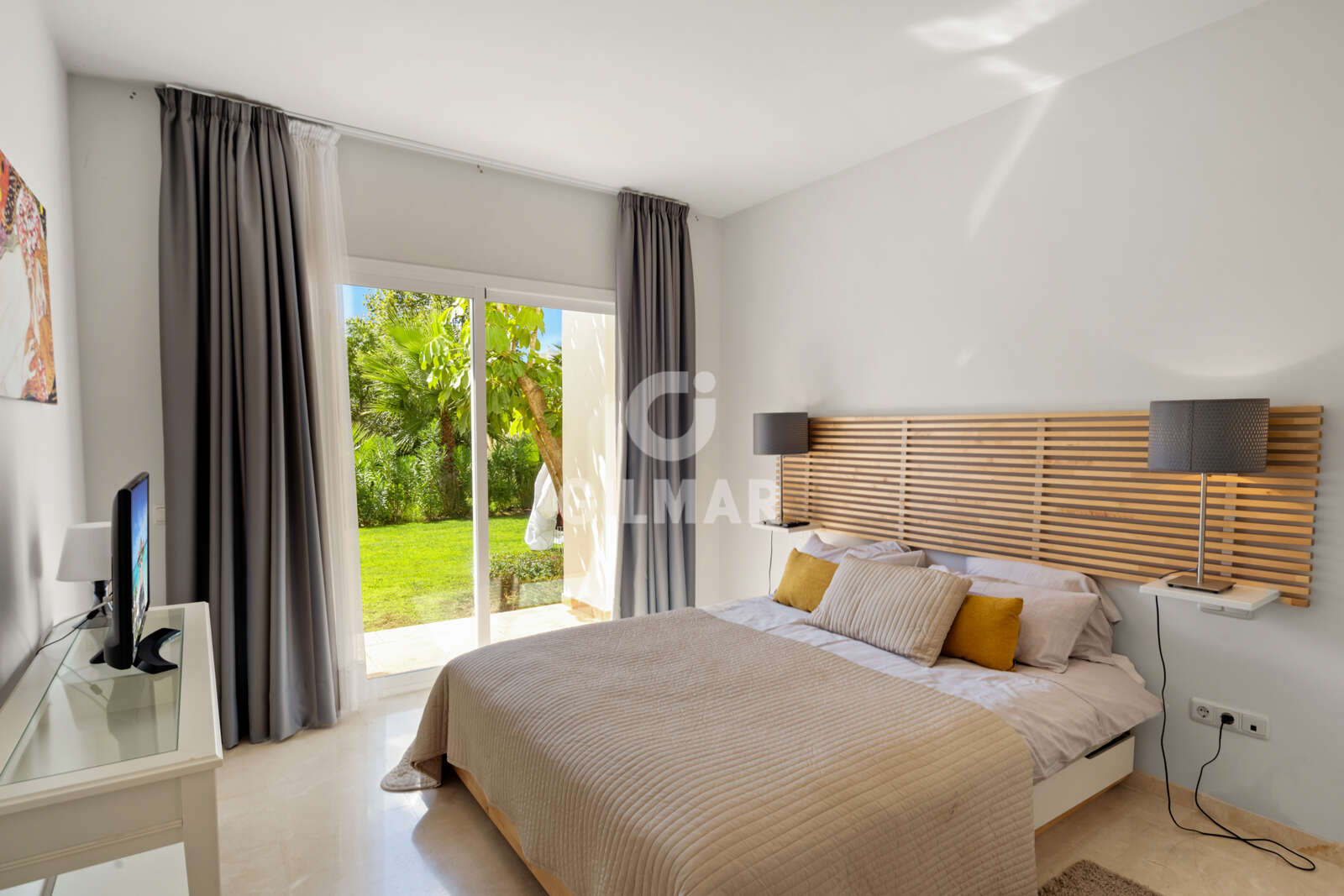 Property slider Gilmar
