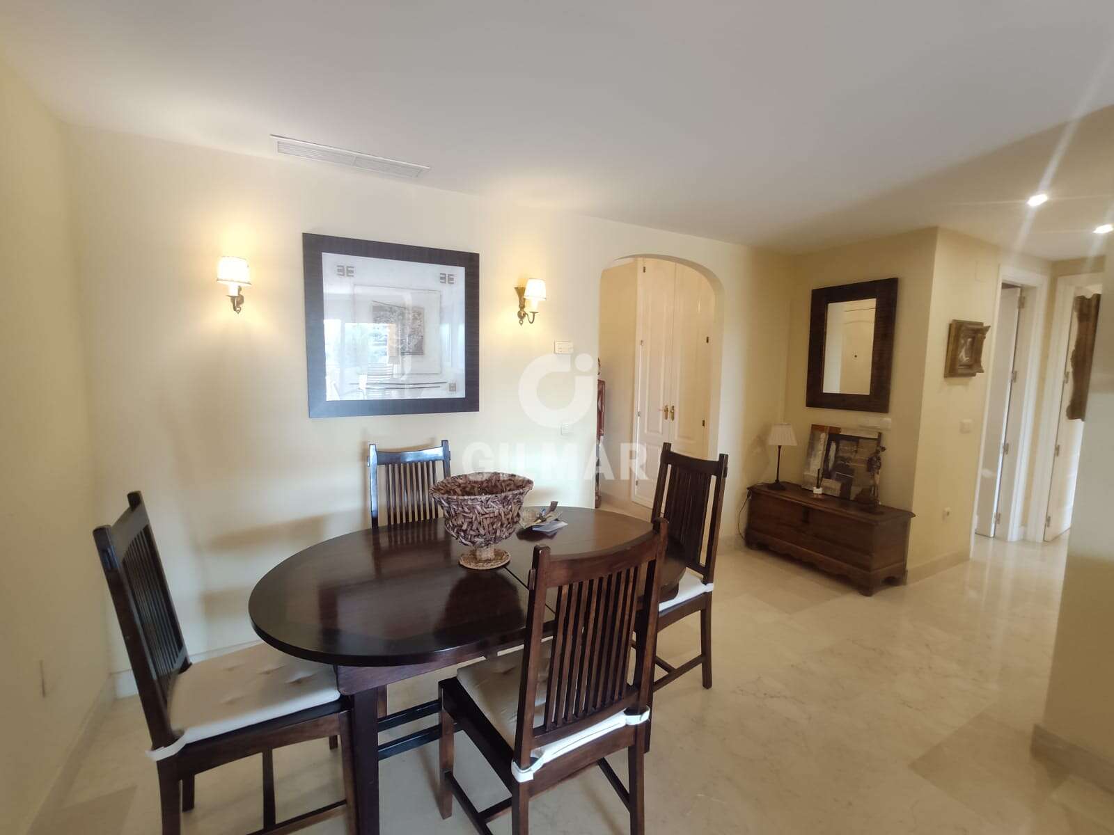 Property slider Gilmar