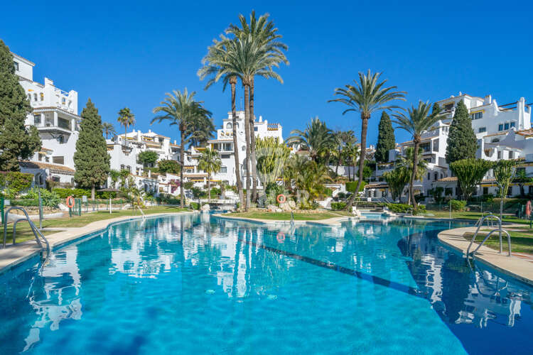 Ground floor apartment for sale in Nueva Andalucía – Málaga | Gilmar