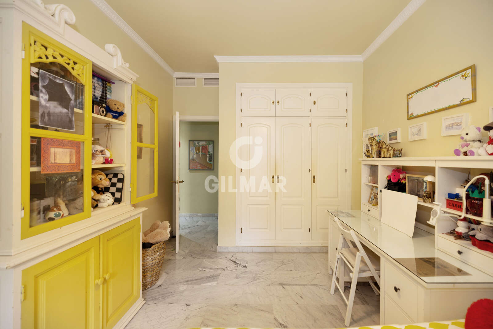 Property slider Gilmar