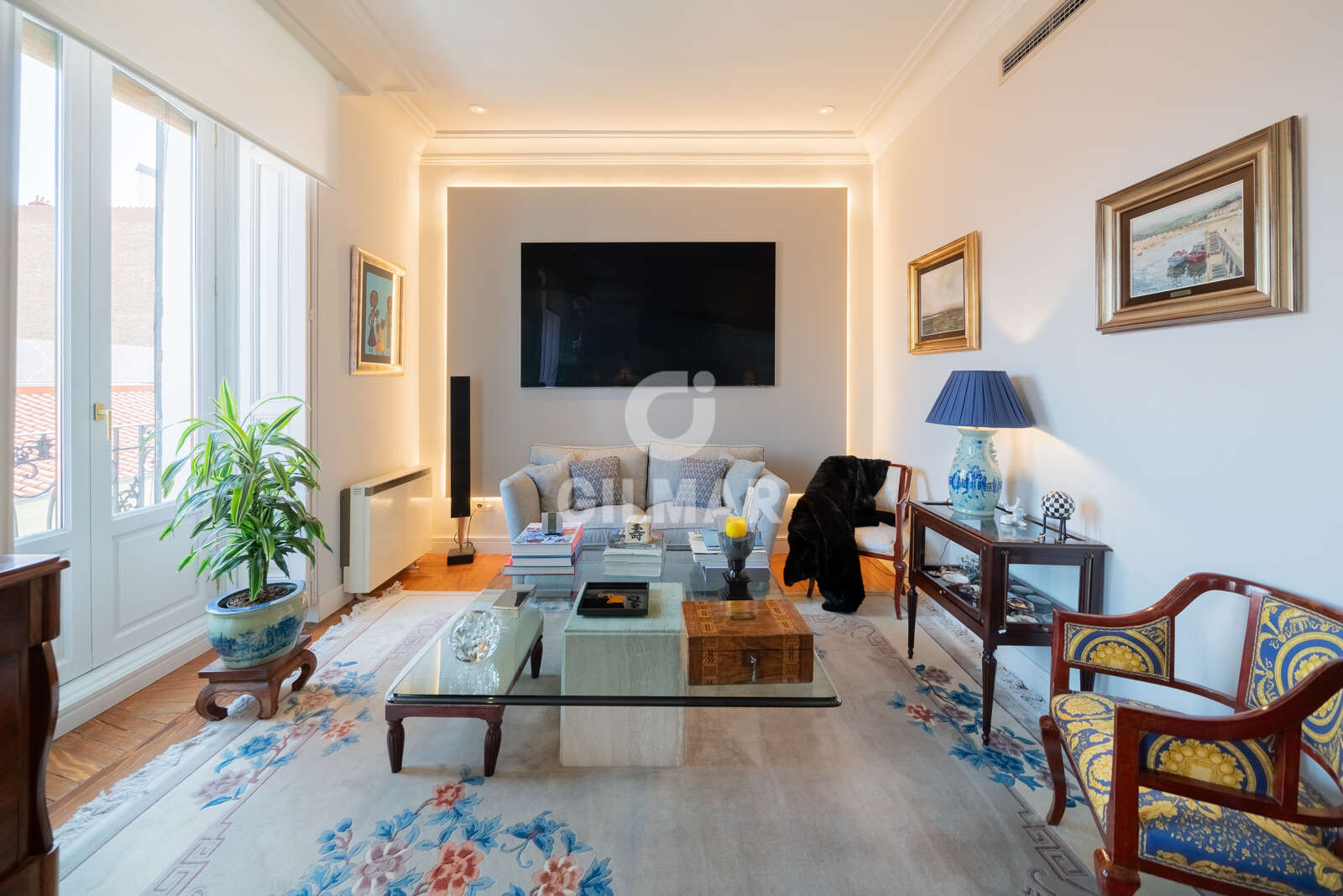 Property slider Gilmar
