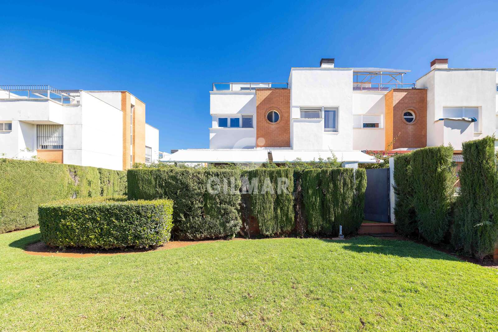 Property slider Gilmar