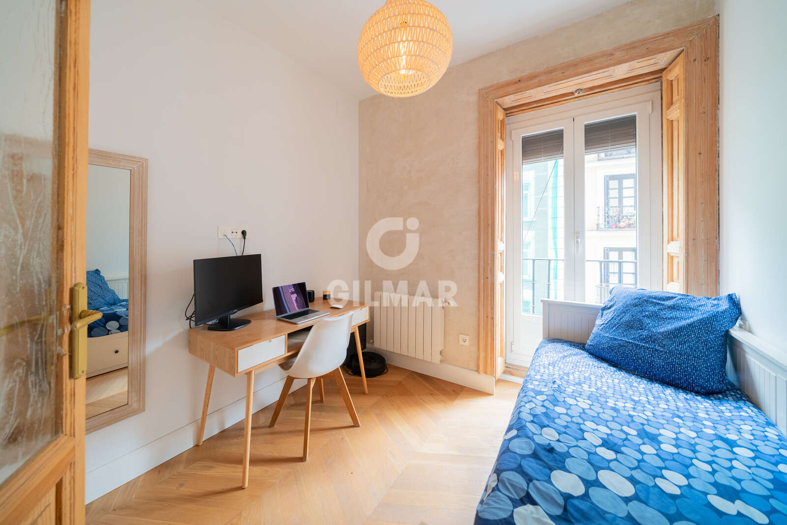 Property slider Gilmar