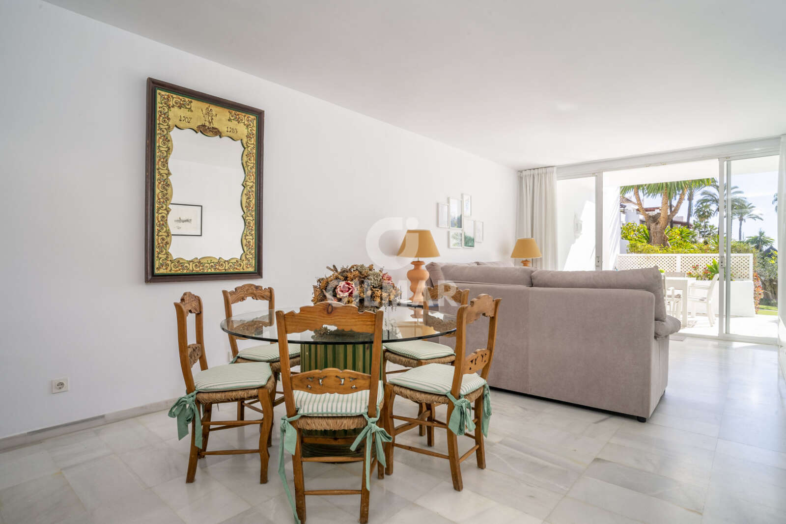Property slider Gilmar