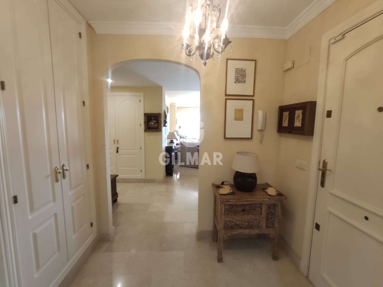 Property slider Gilmar