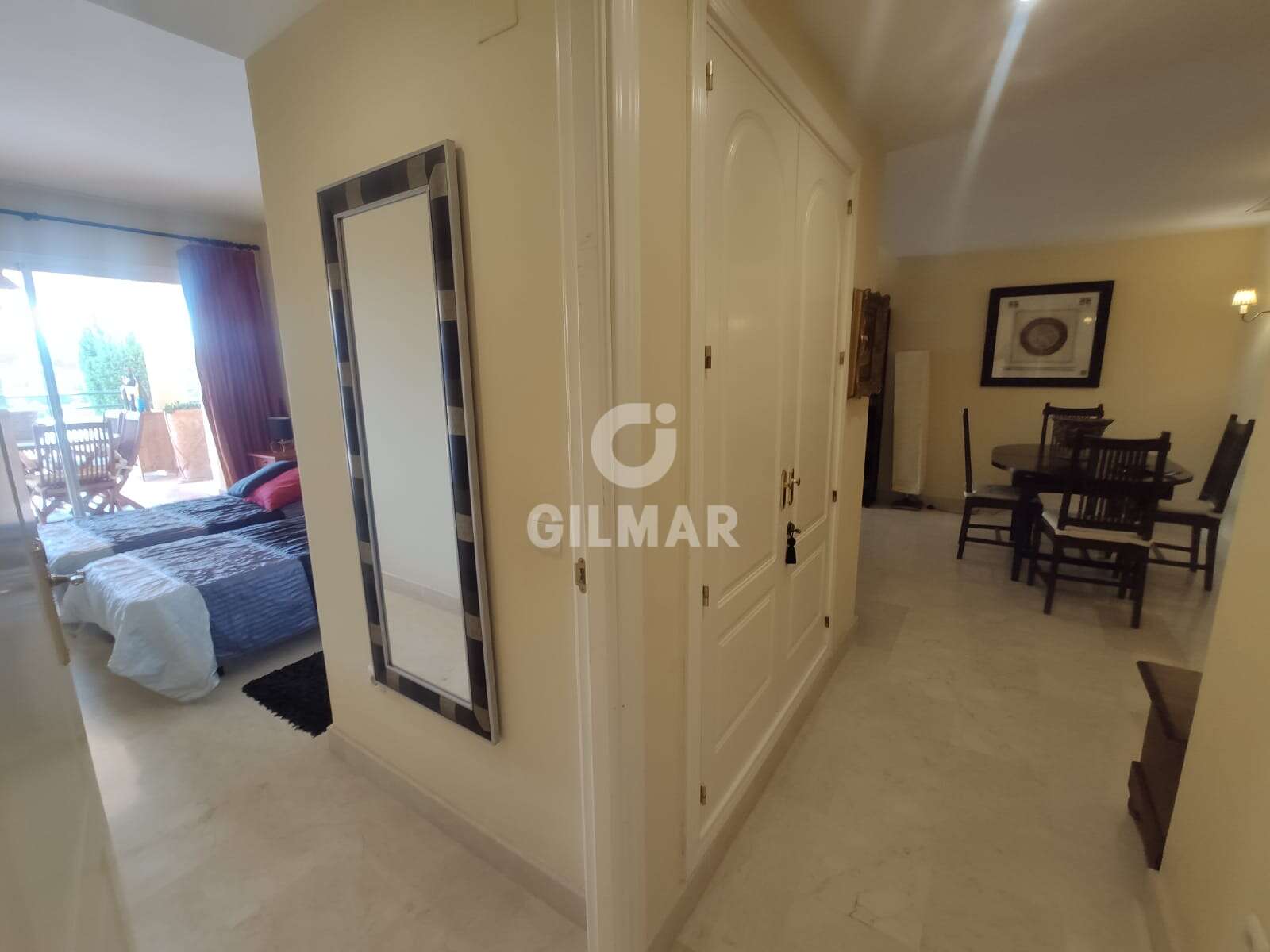 Property slider Gilmar