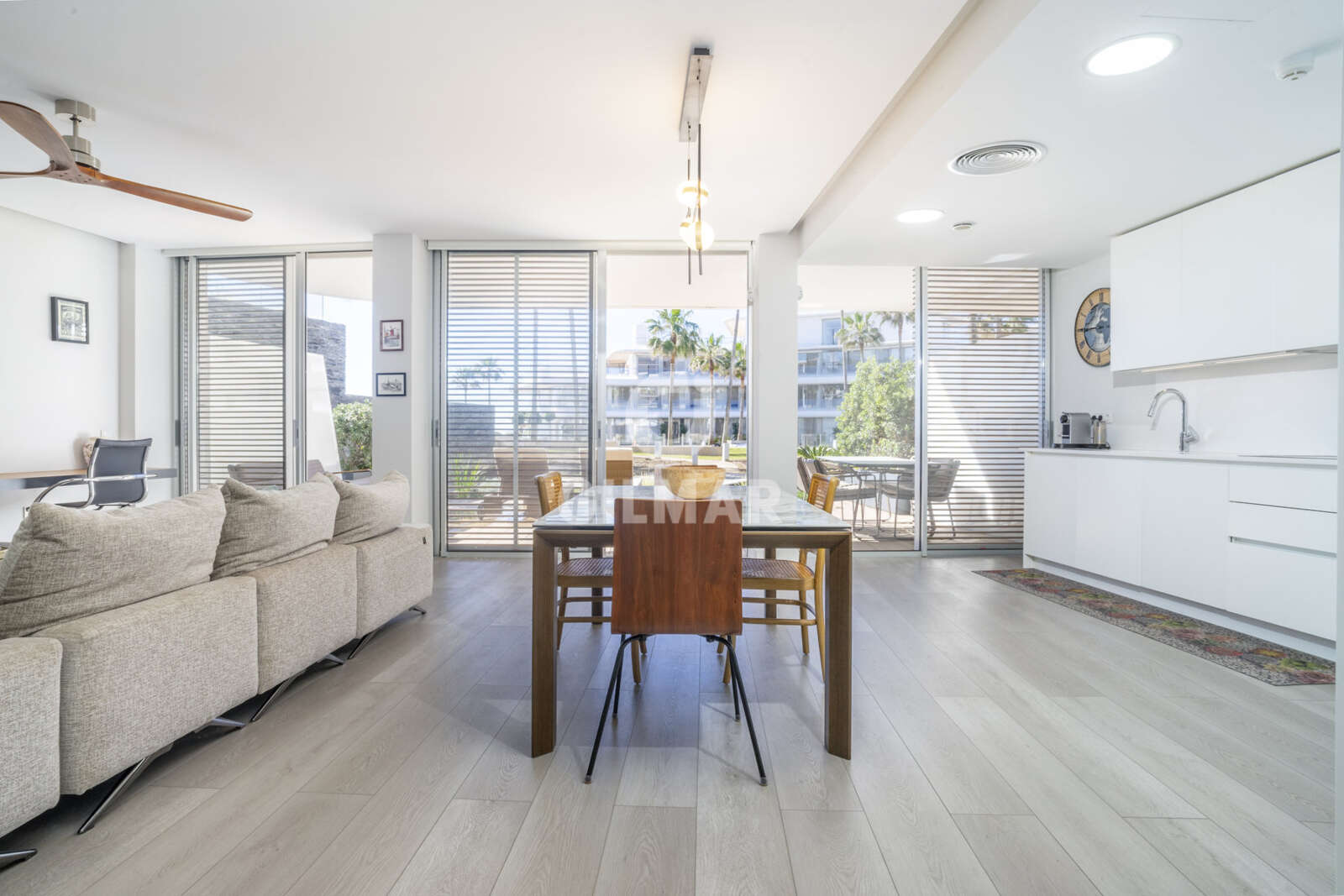 Property slider Gilmar