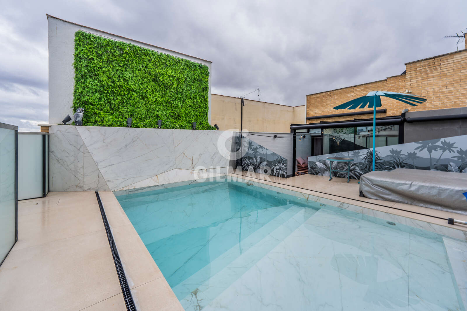 Property slider Gilmar