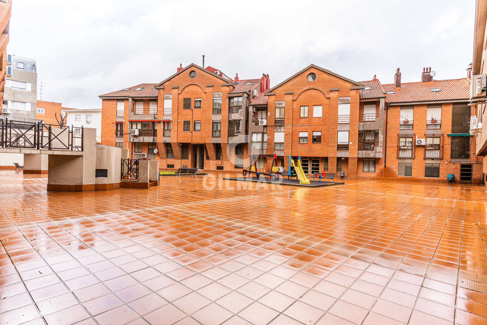 Property slider Gilmar