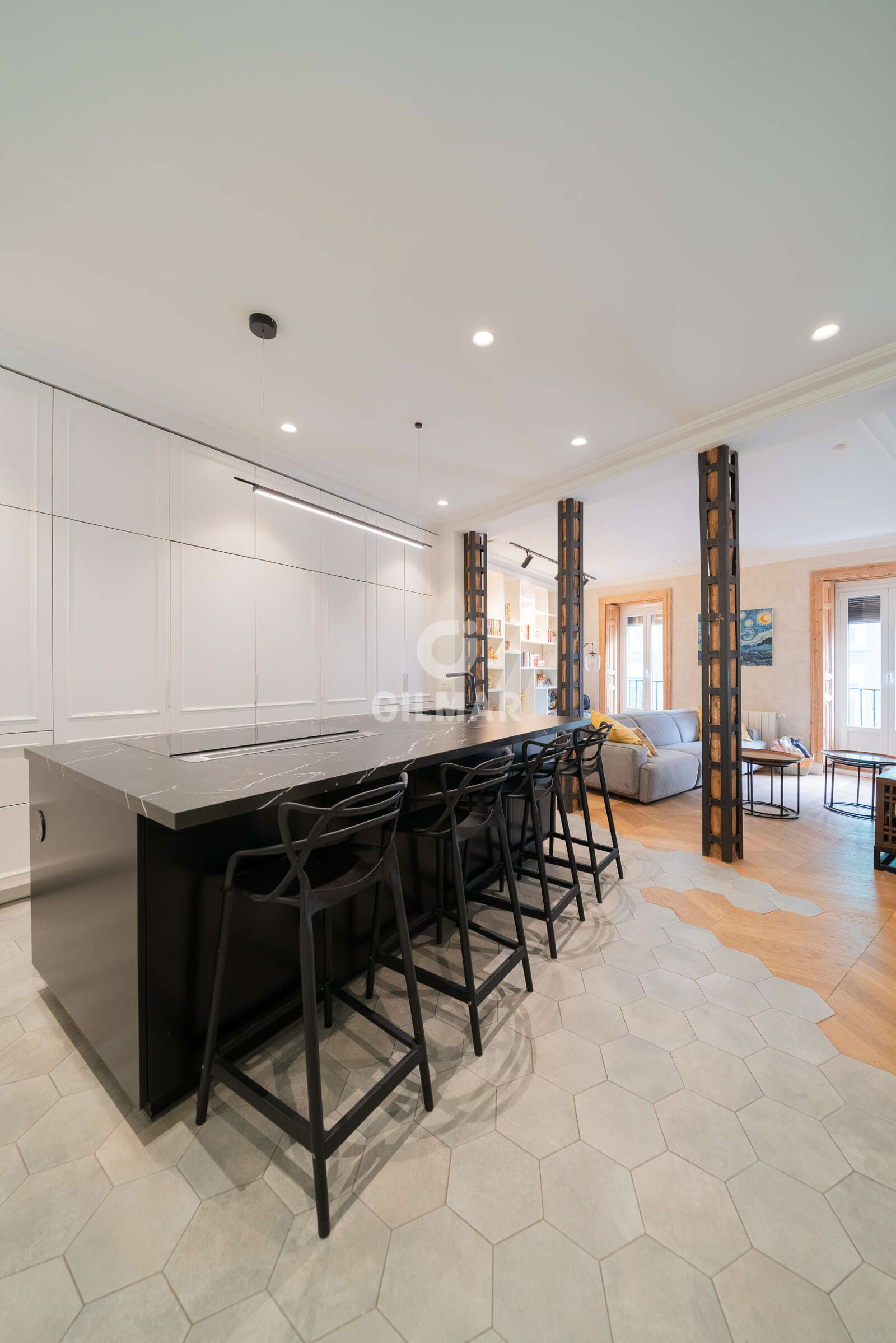 Property slider Gilmar