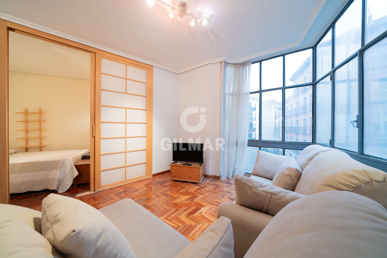 Property slider Gilmar