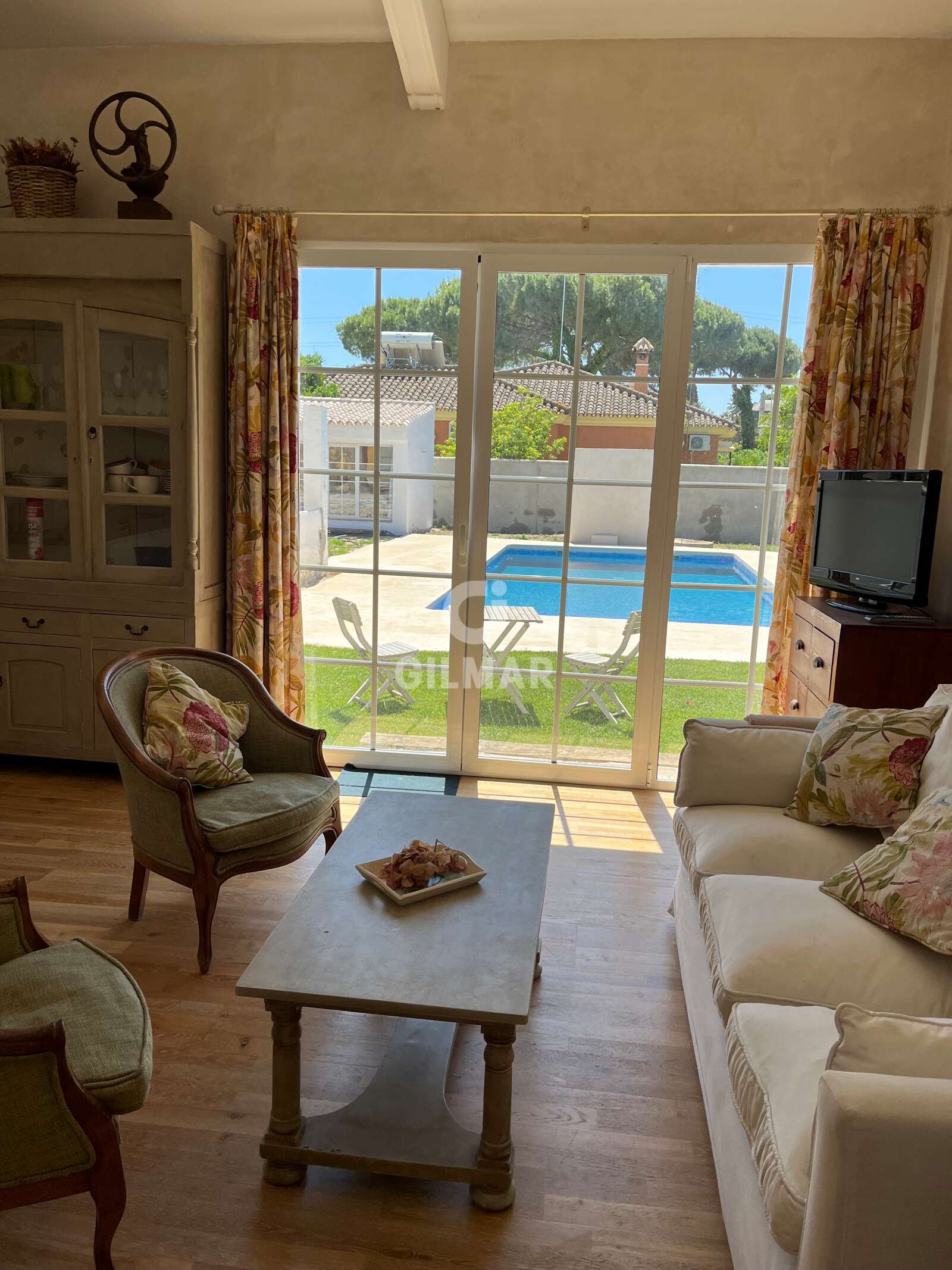 Property slider Gilmar