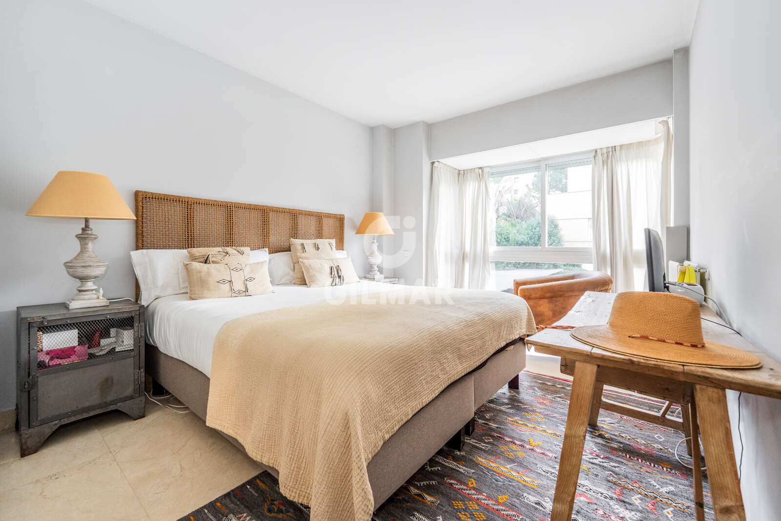 Property slider Gilmar