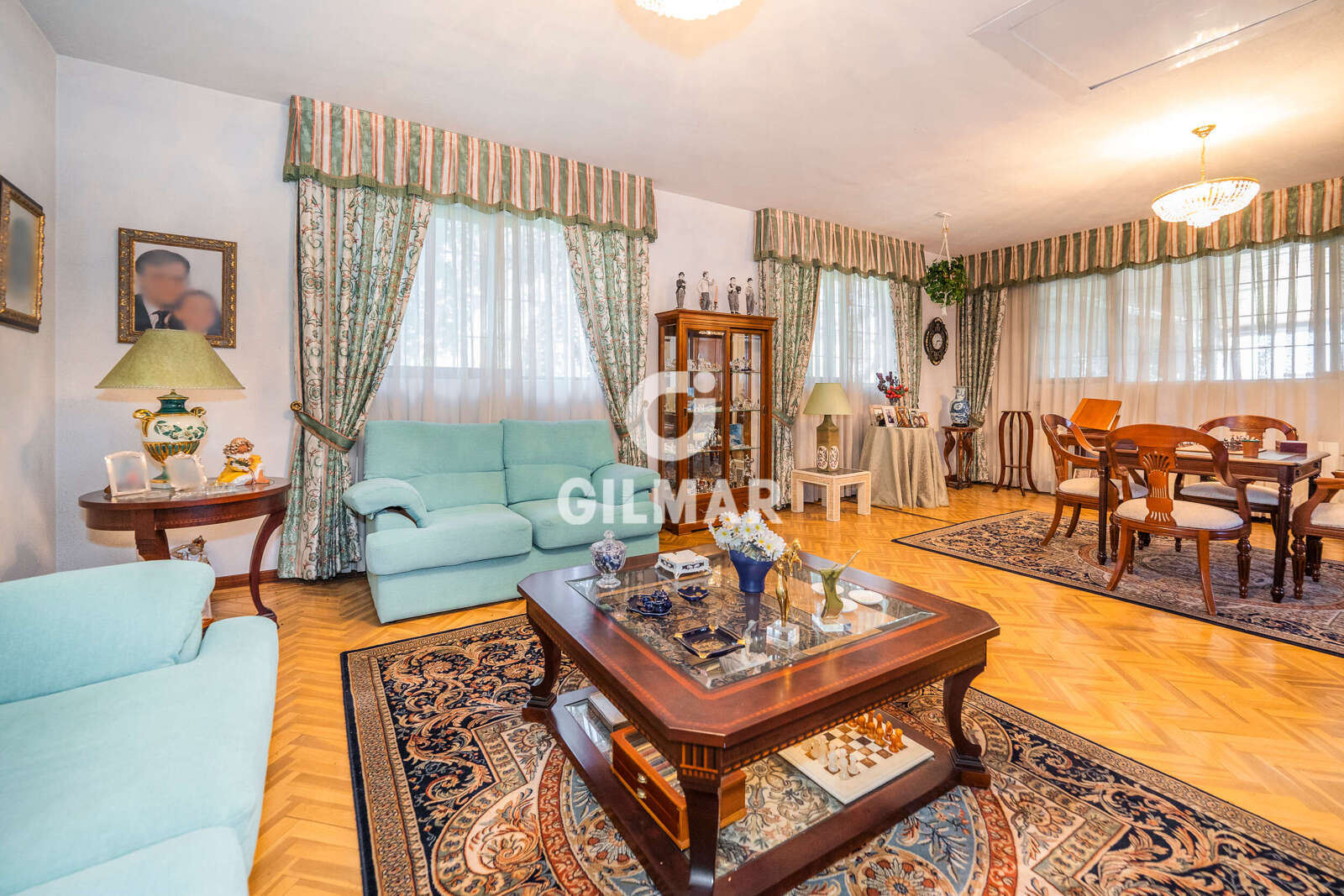 Property slider Gilmar