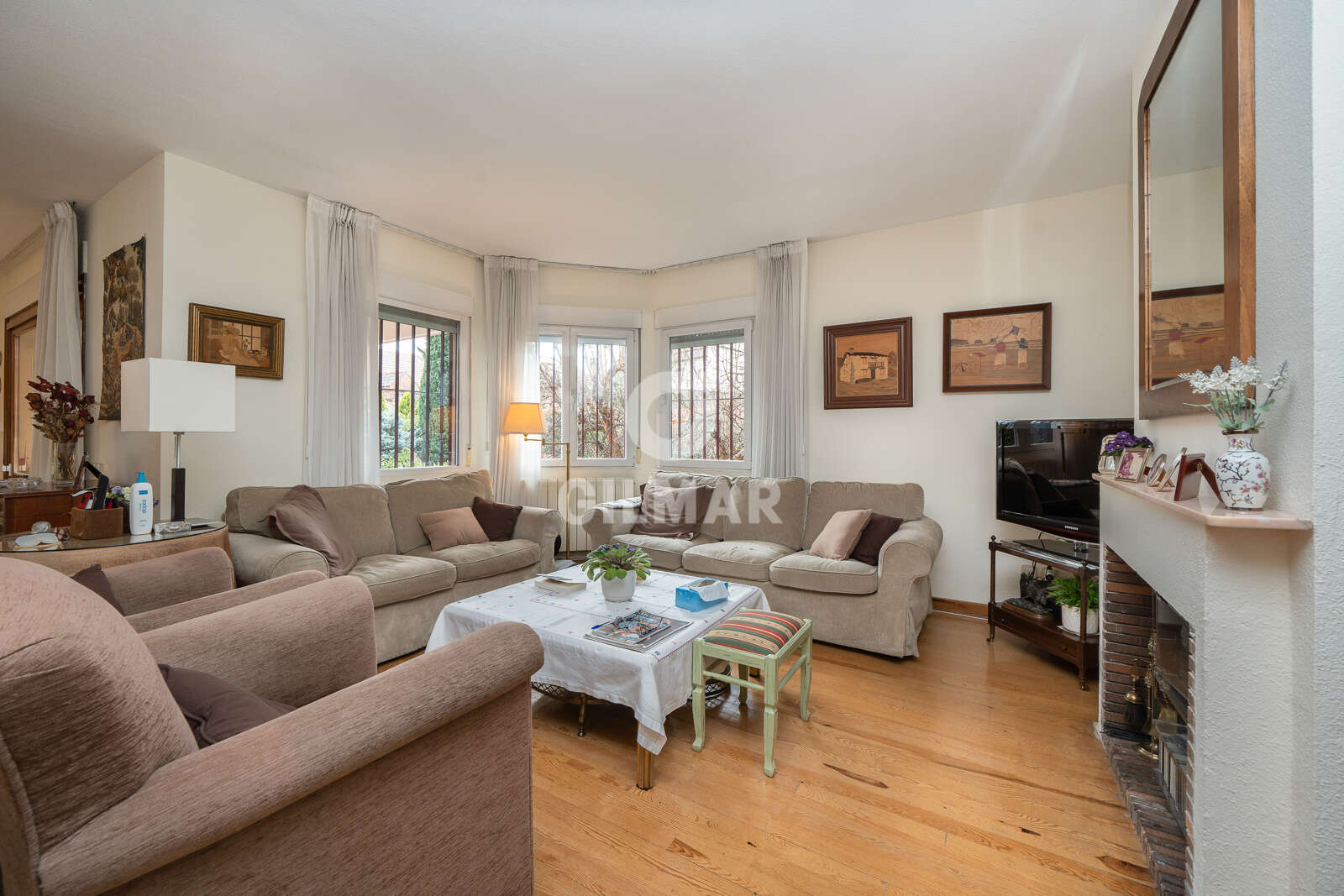Property slider Gilmar