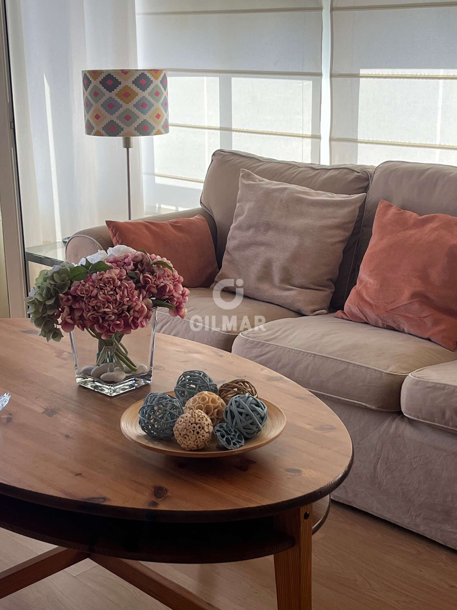 Property slider Gilmar