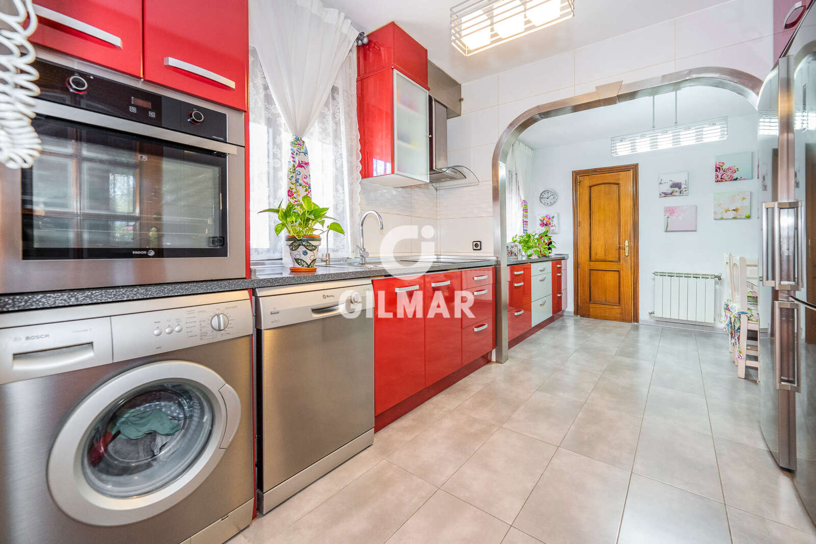 Property slider Gilmar