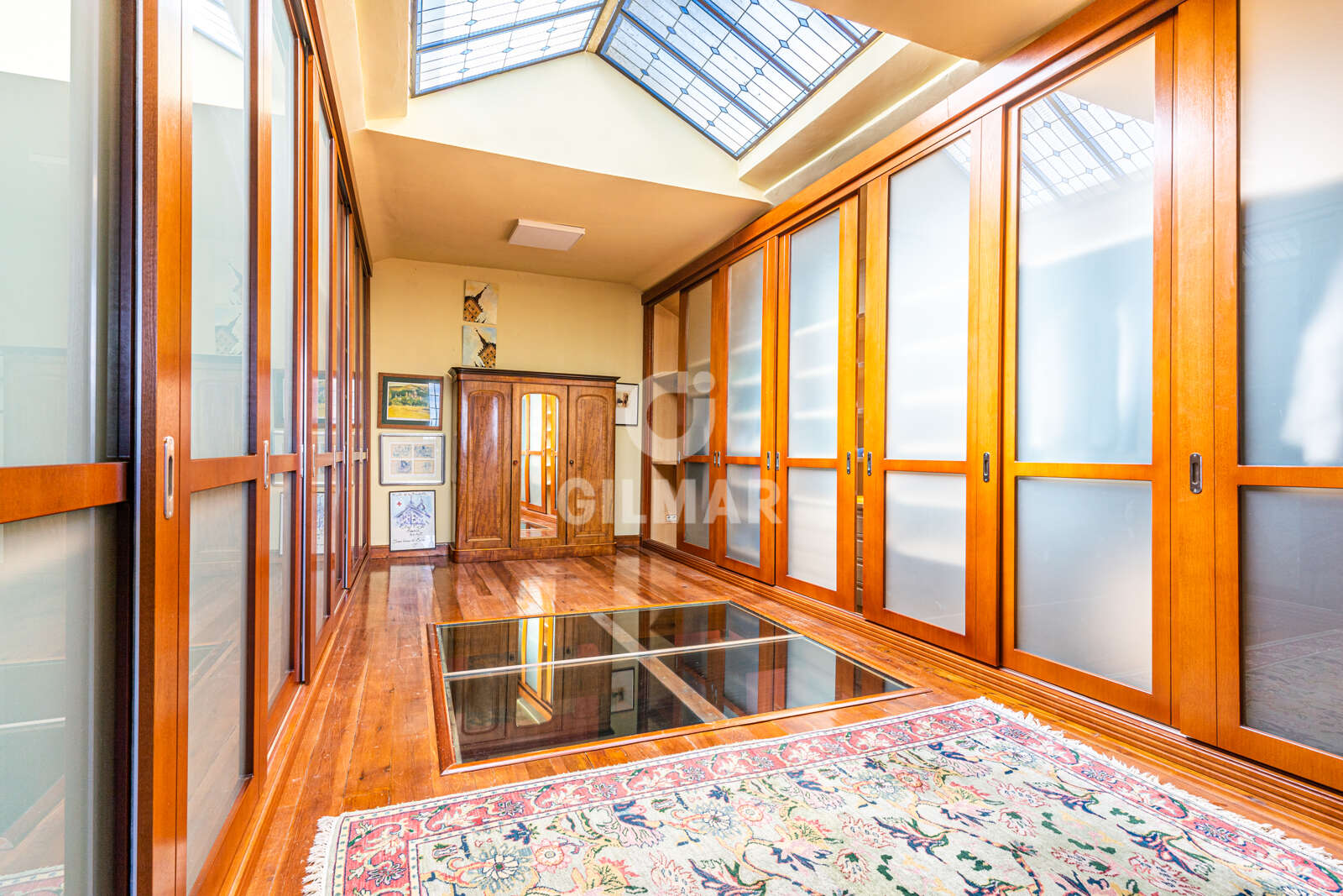 Property slider Gilmar