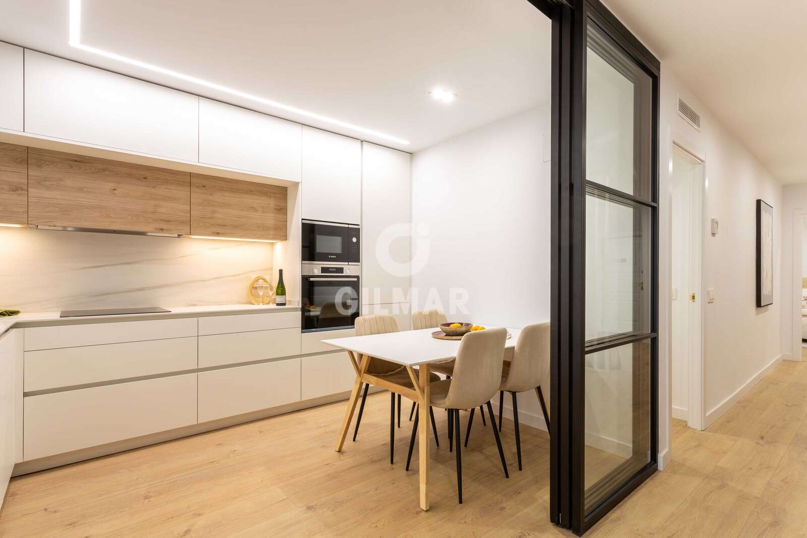 Property slider Gilmar