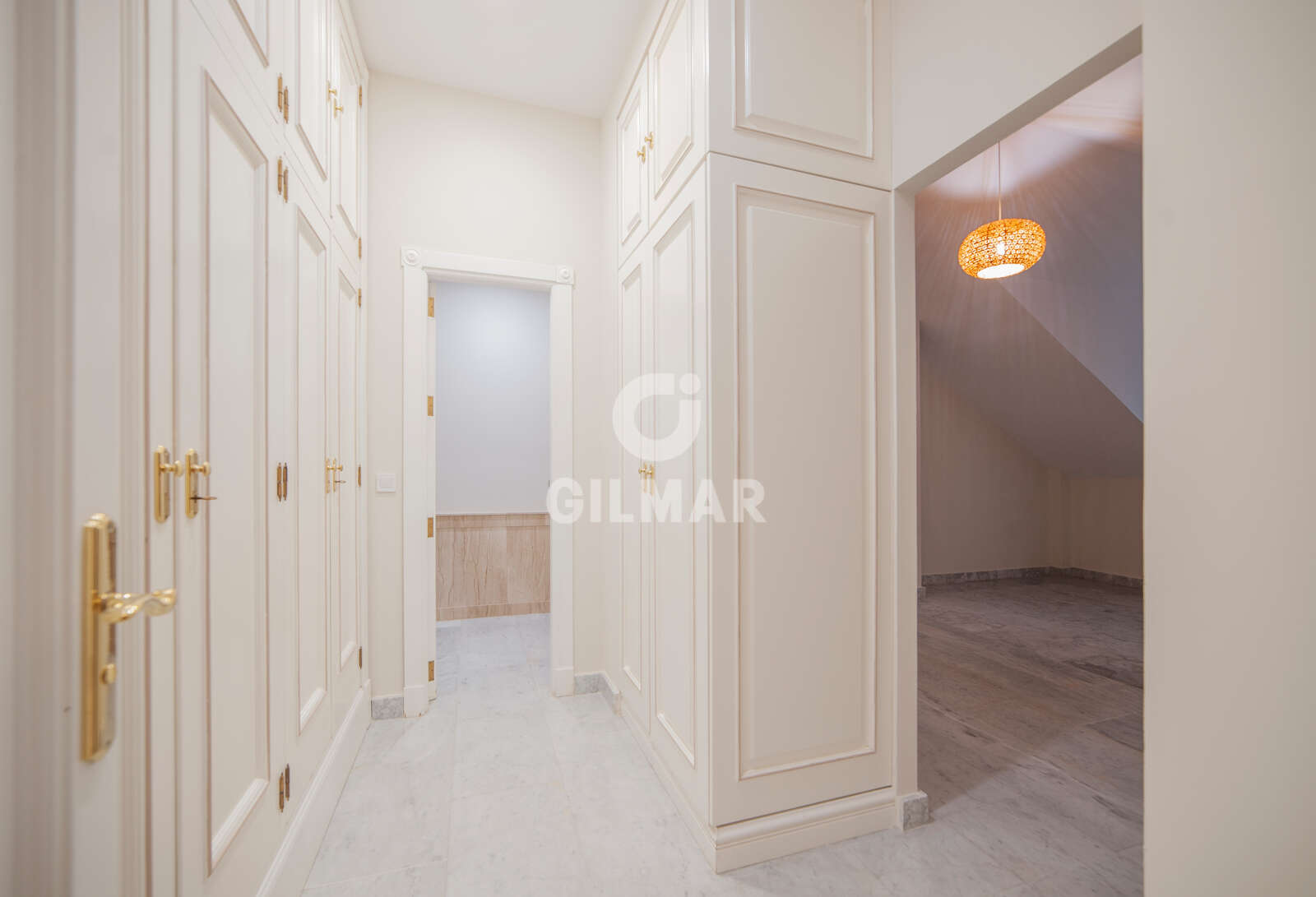 Property slider Gilmar
