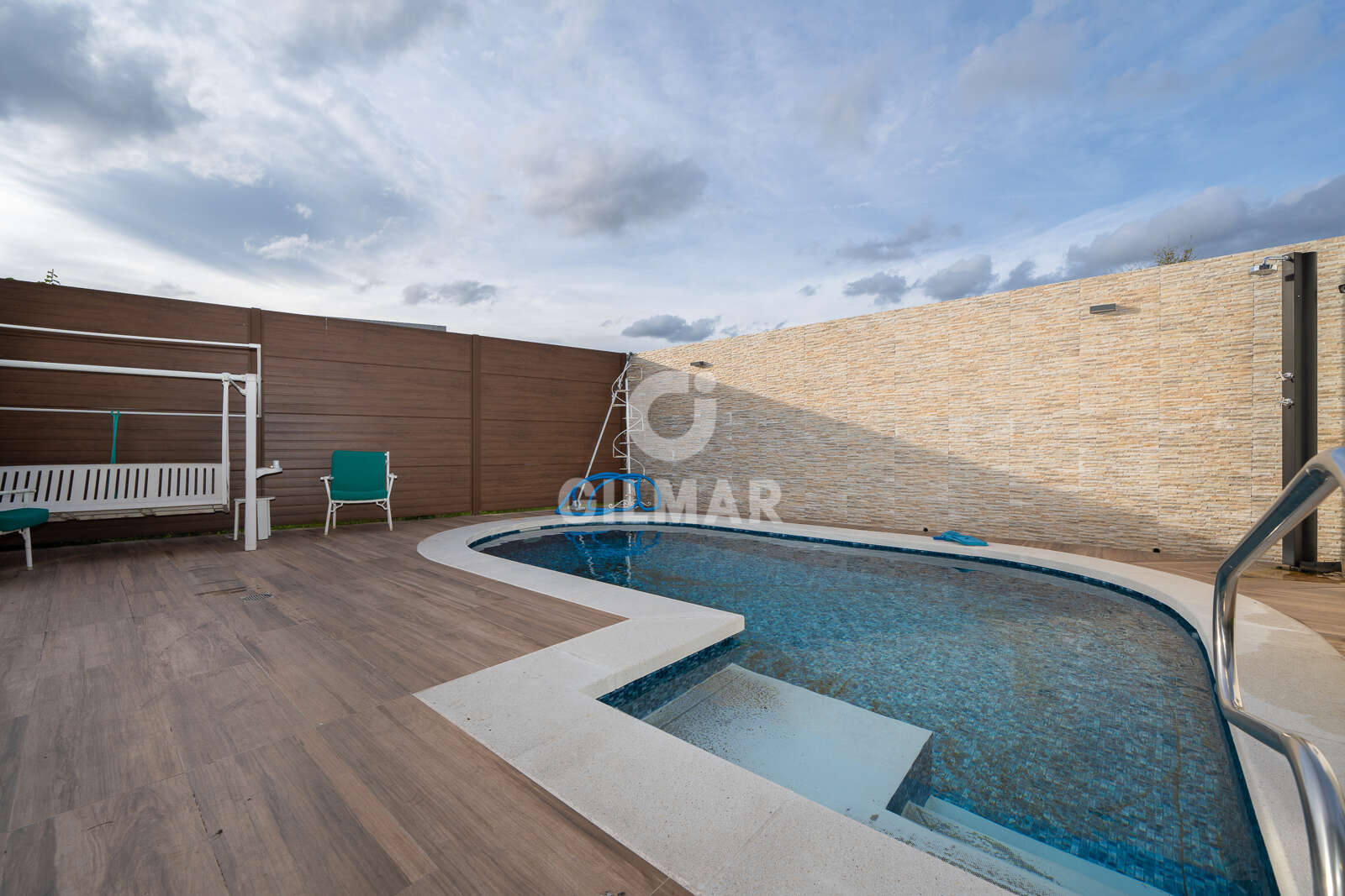 Property slider Gilmar