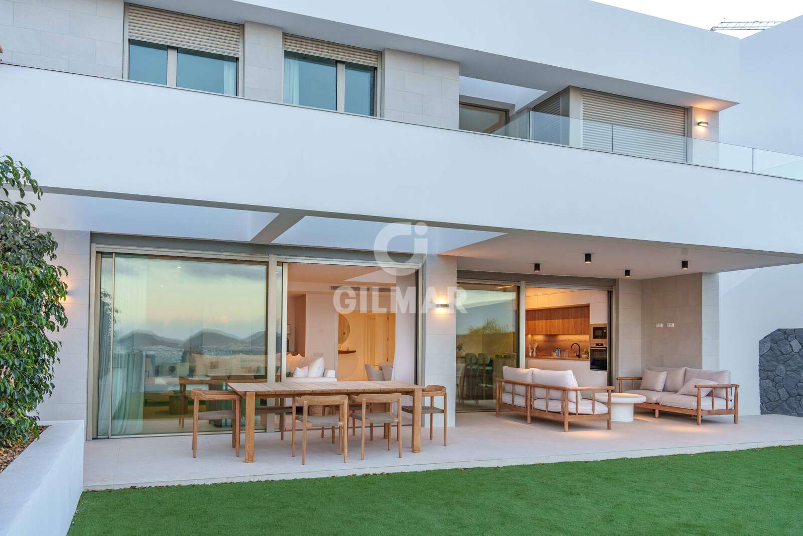 Property slider Gilmar