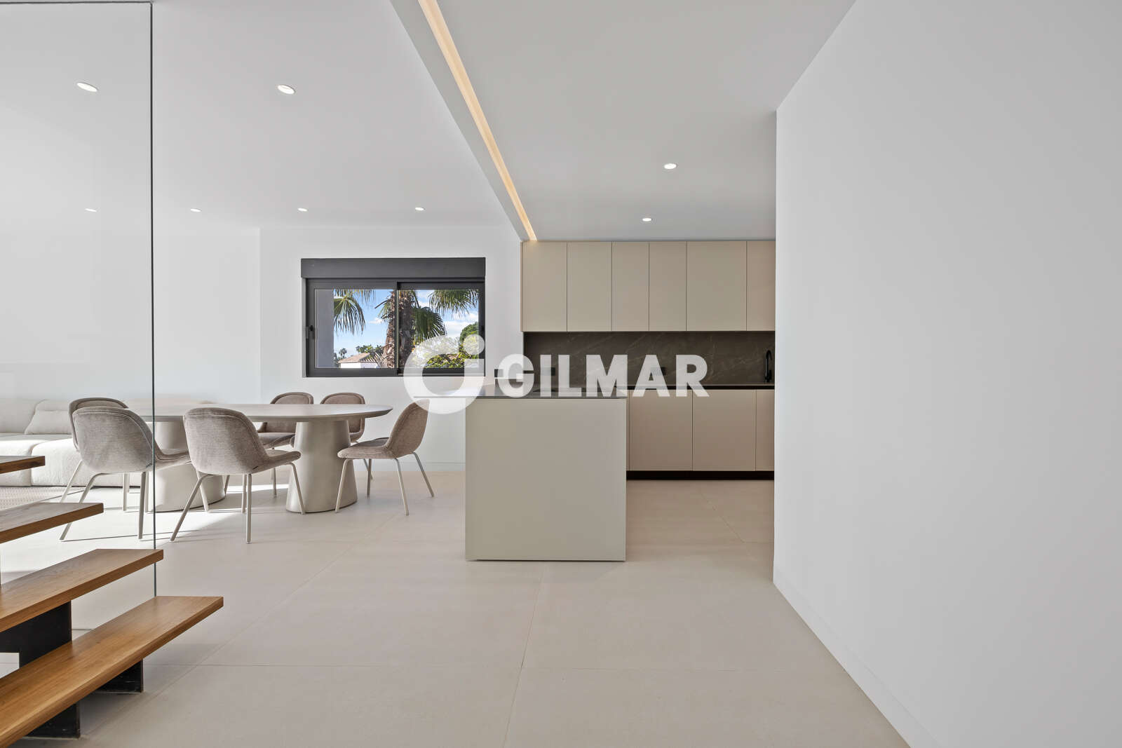 Property slider Gilmar