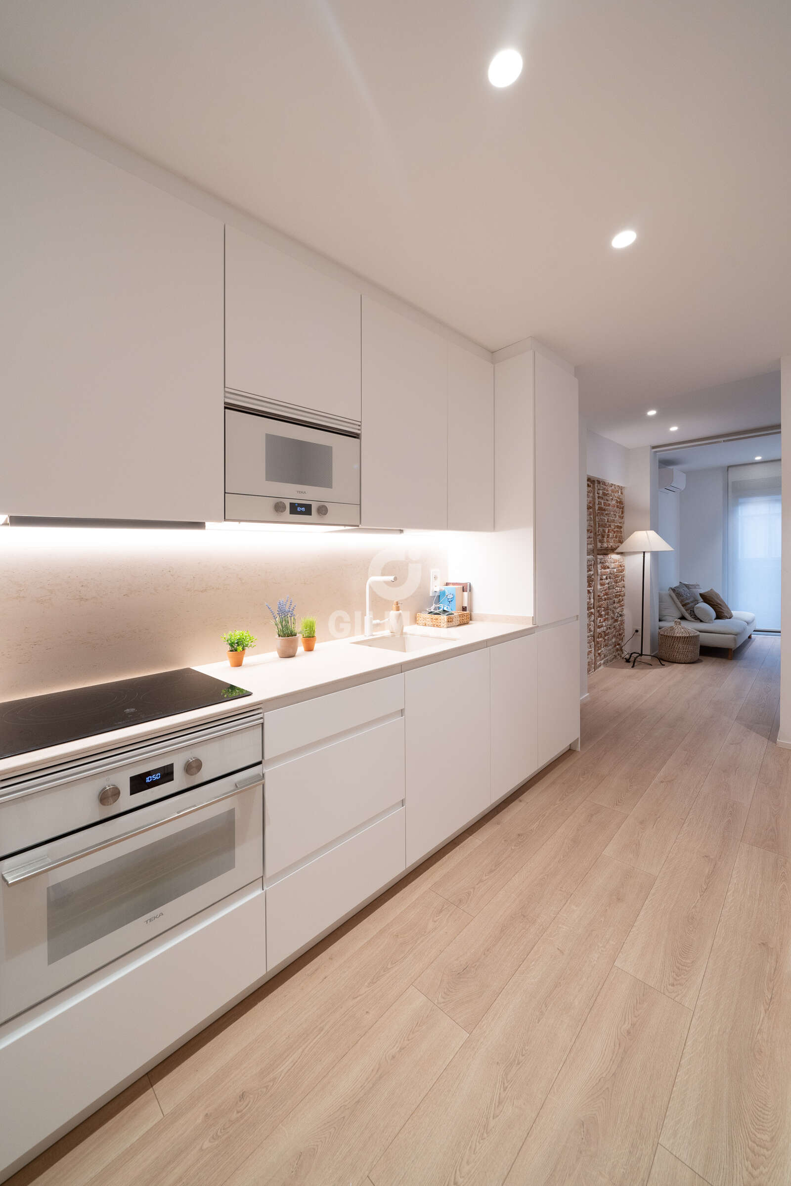 Property slider Gilmar