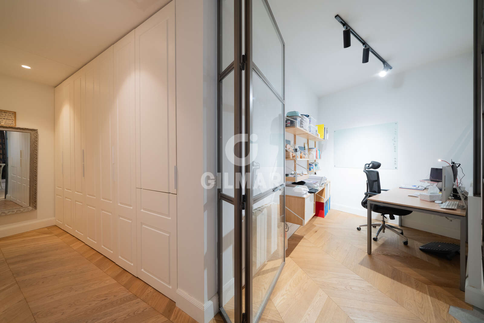Property slider Gilmar
