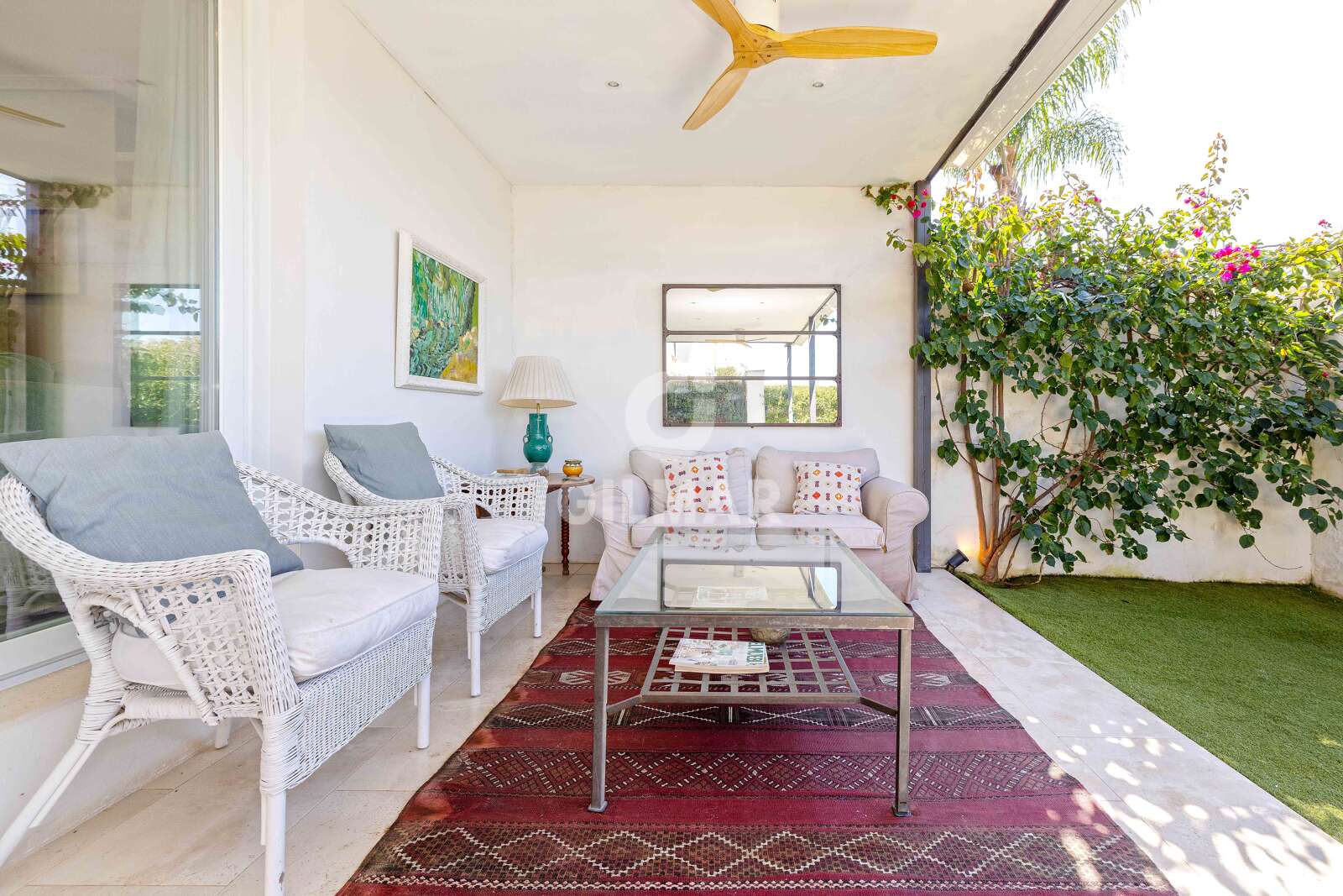Property slider Gilmar