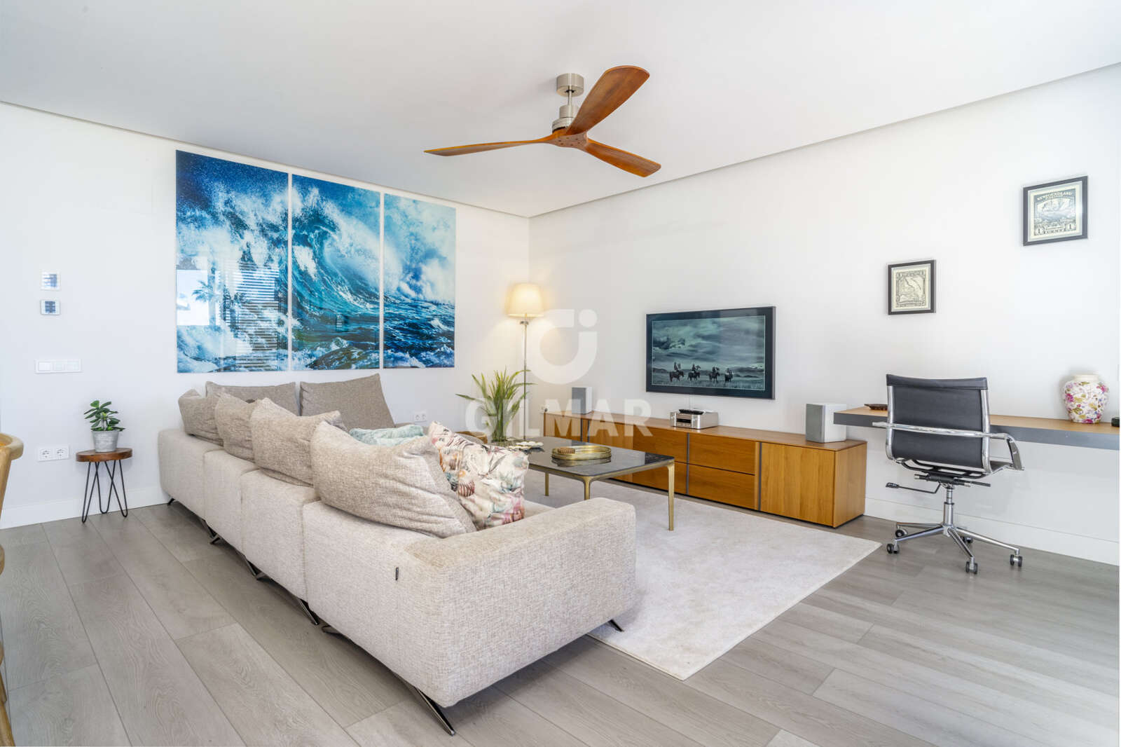 Property slider Gilmar