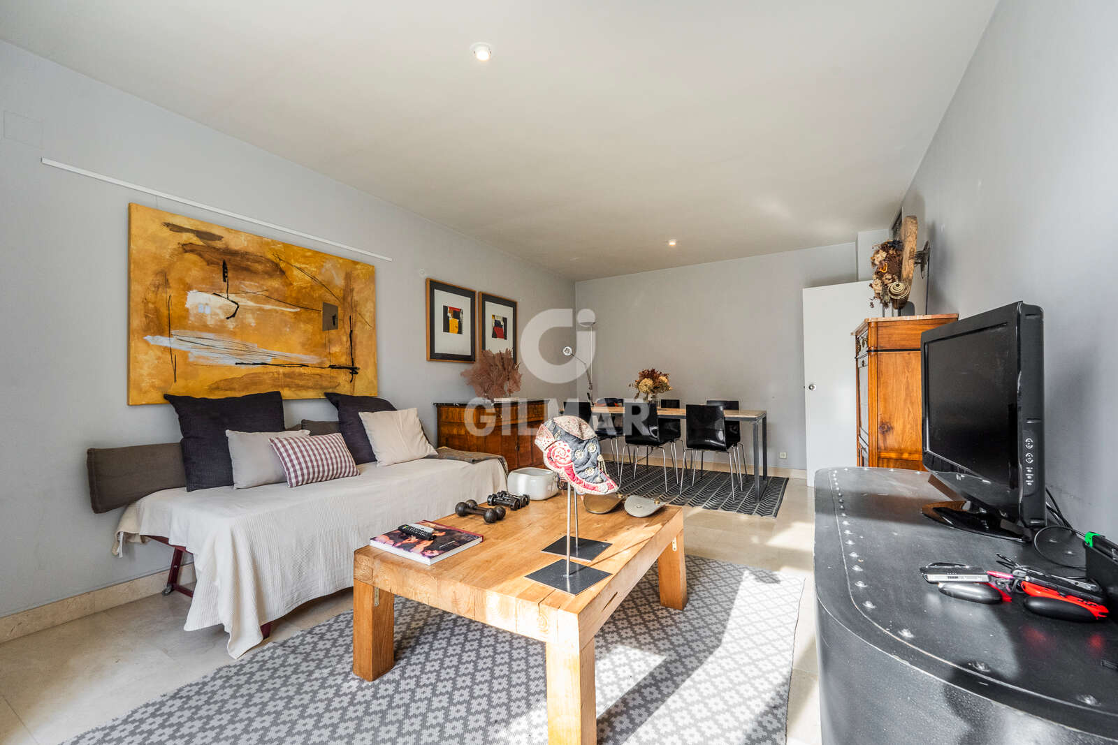 Property slider Gilmar