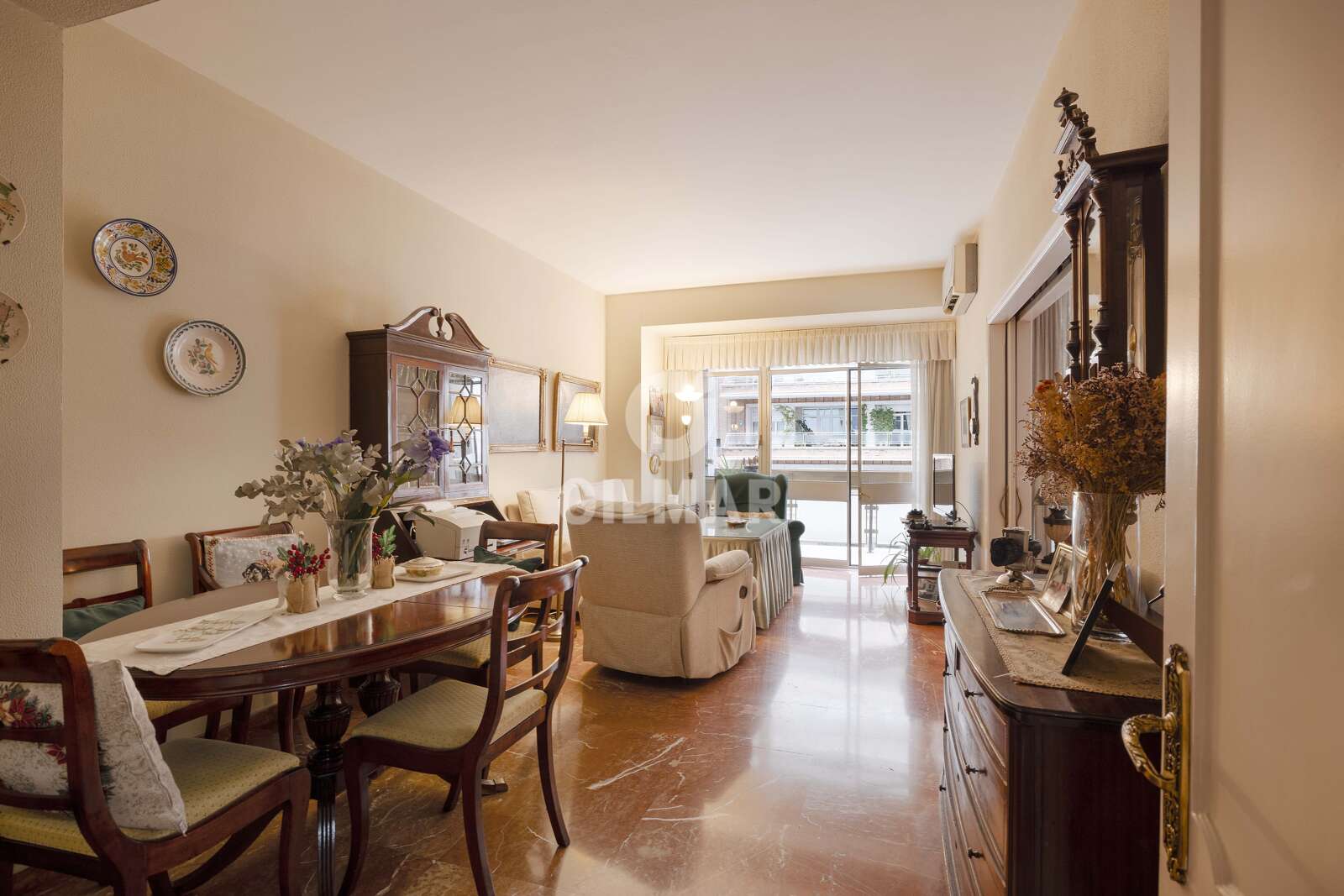 Property slider Gilmar