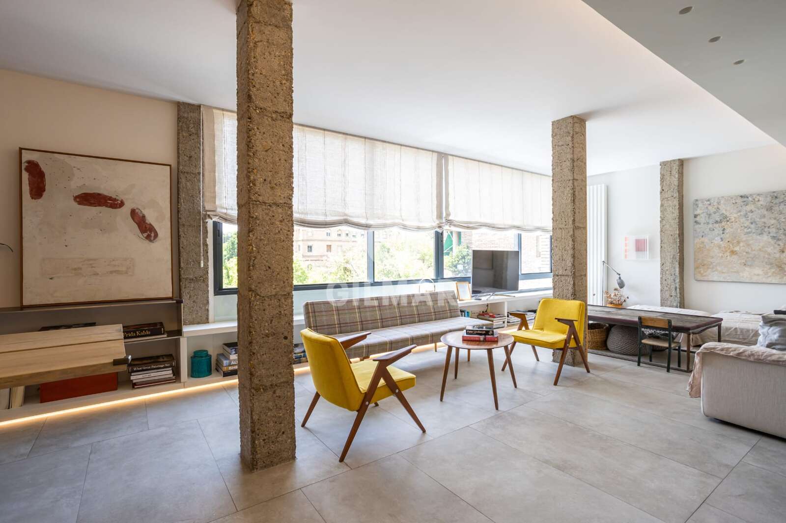 Property slider Gilmar