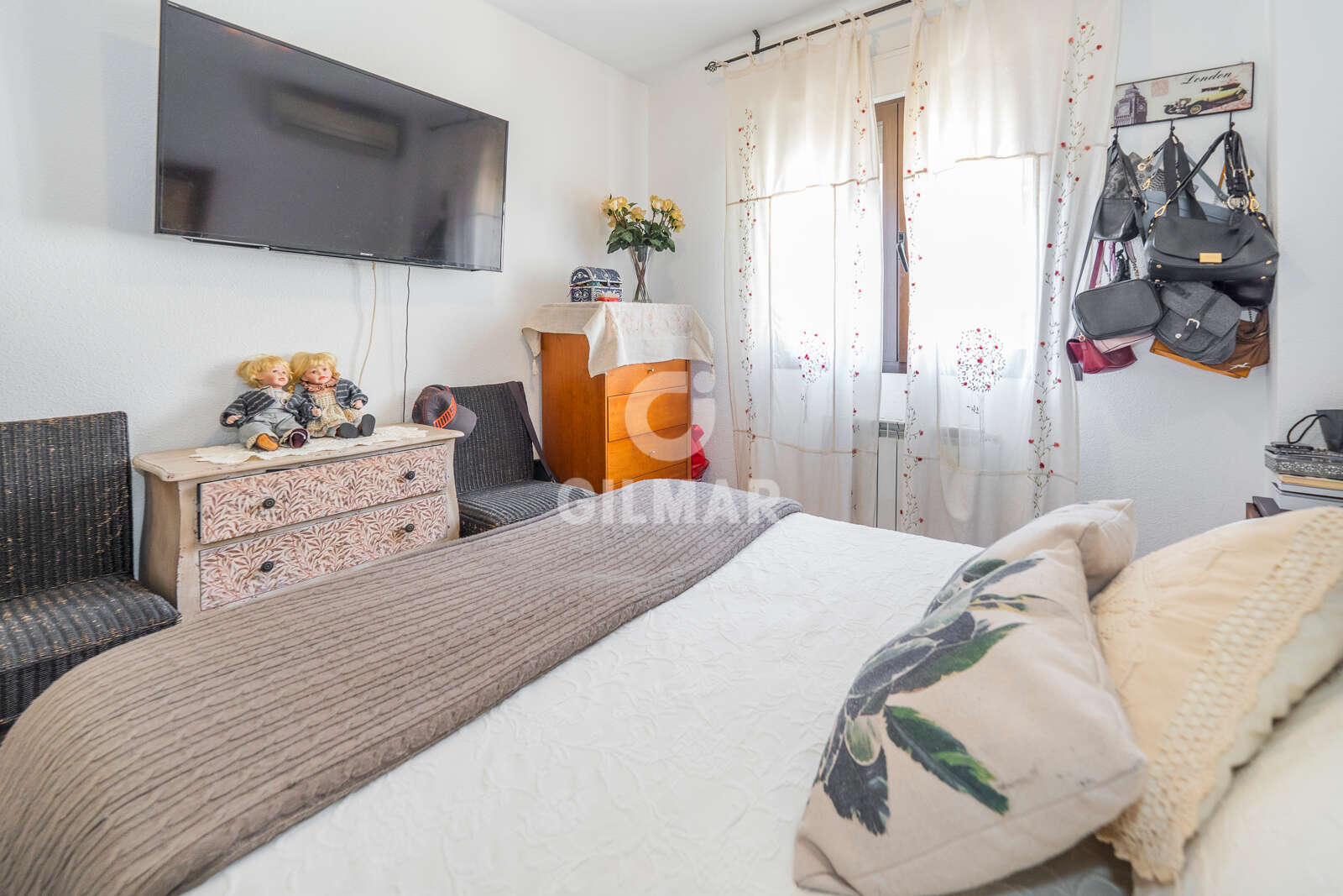 Property slider Gilmar