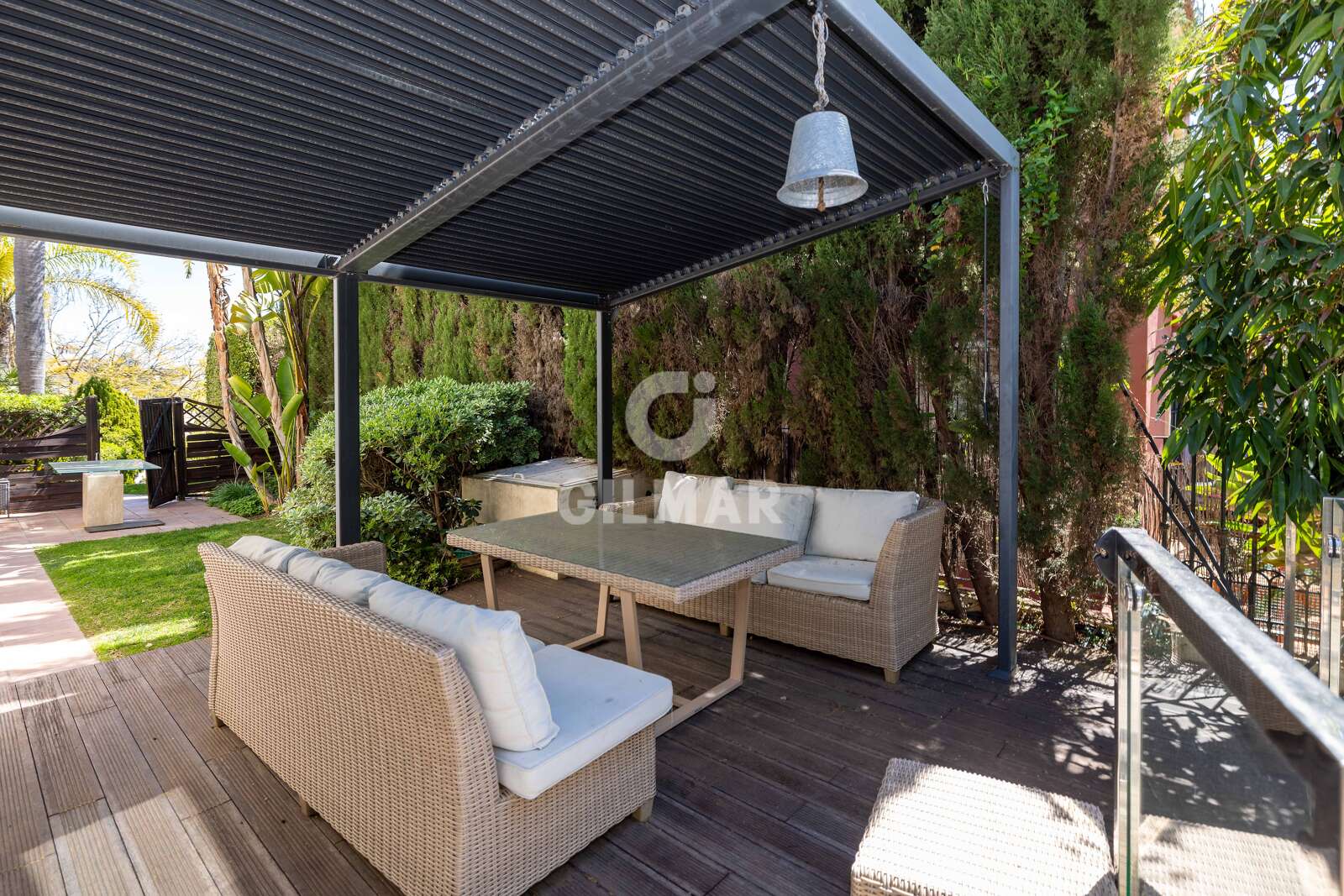 Property slider Gilmar