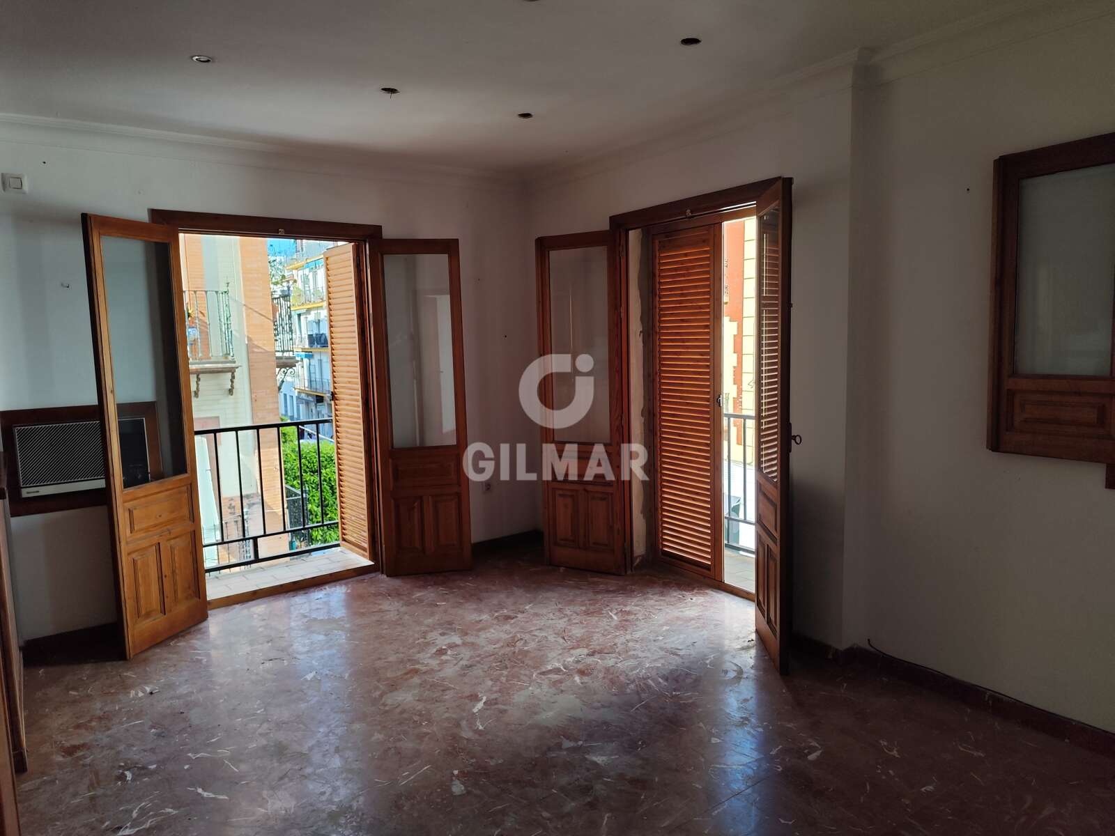 Property slider Gilmar