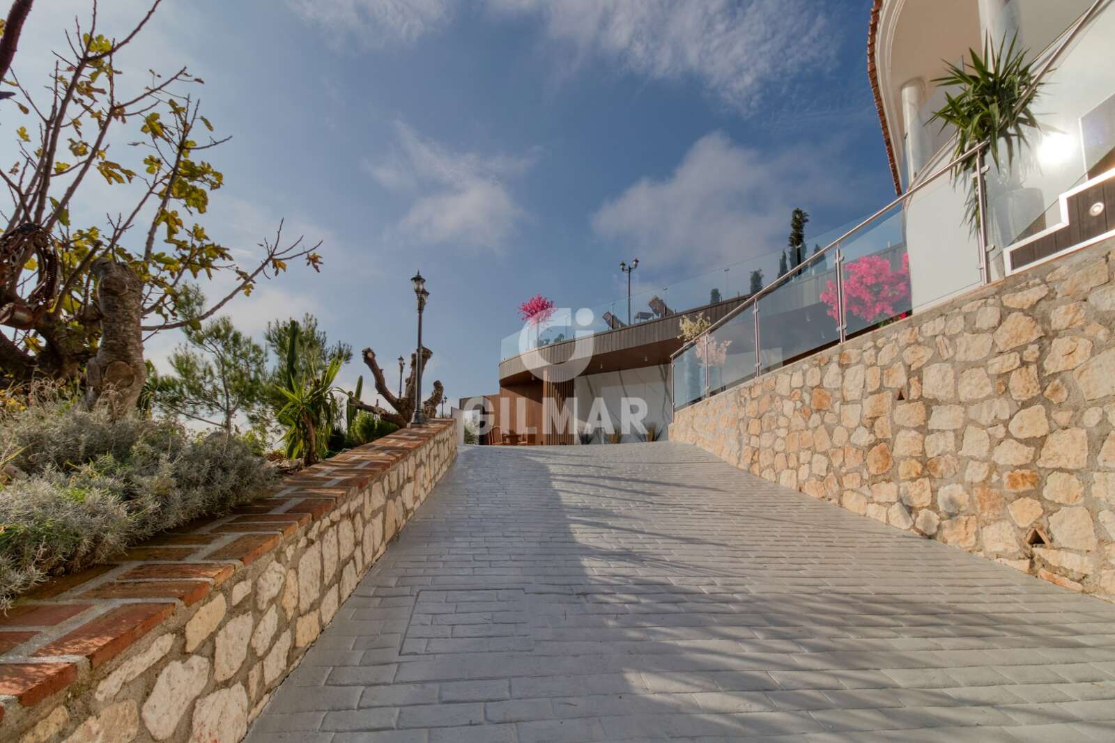 Property slider Gilmar