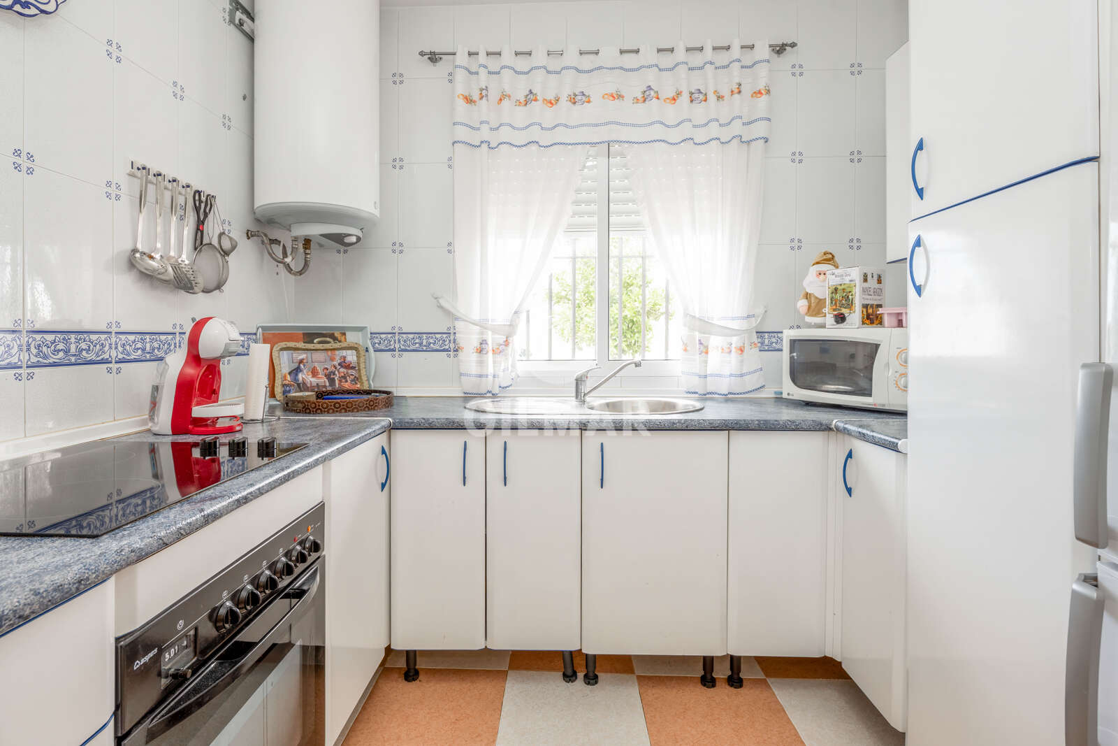 Property slider Gilmar