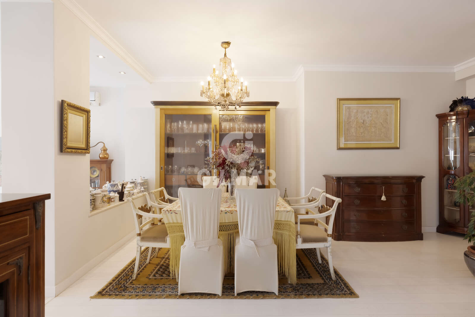 Property slider Gilmar