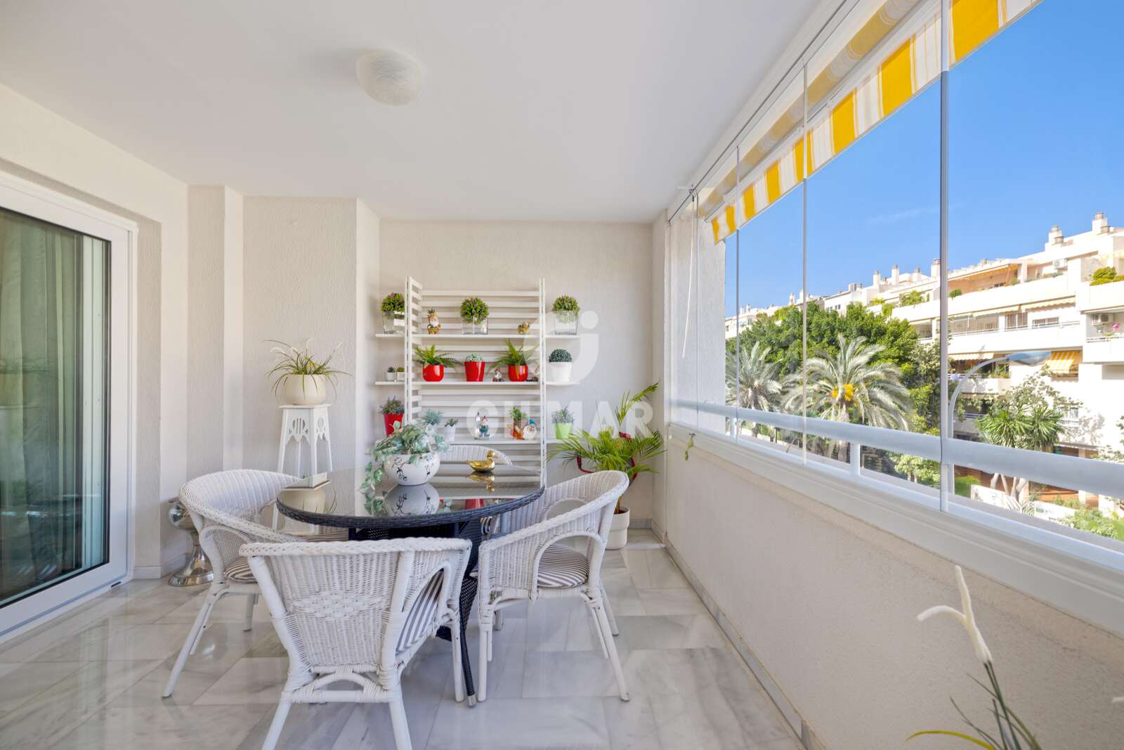 Property slider Gilmar