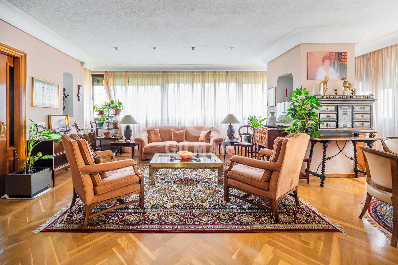 Property slider Gilmar