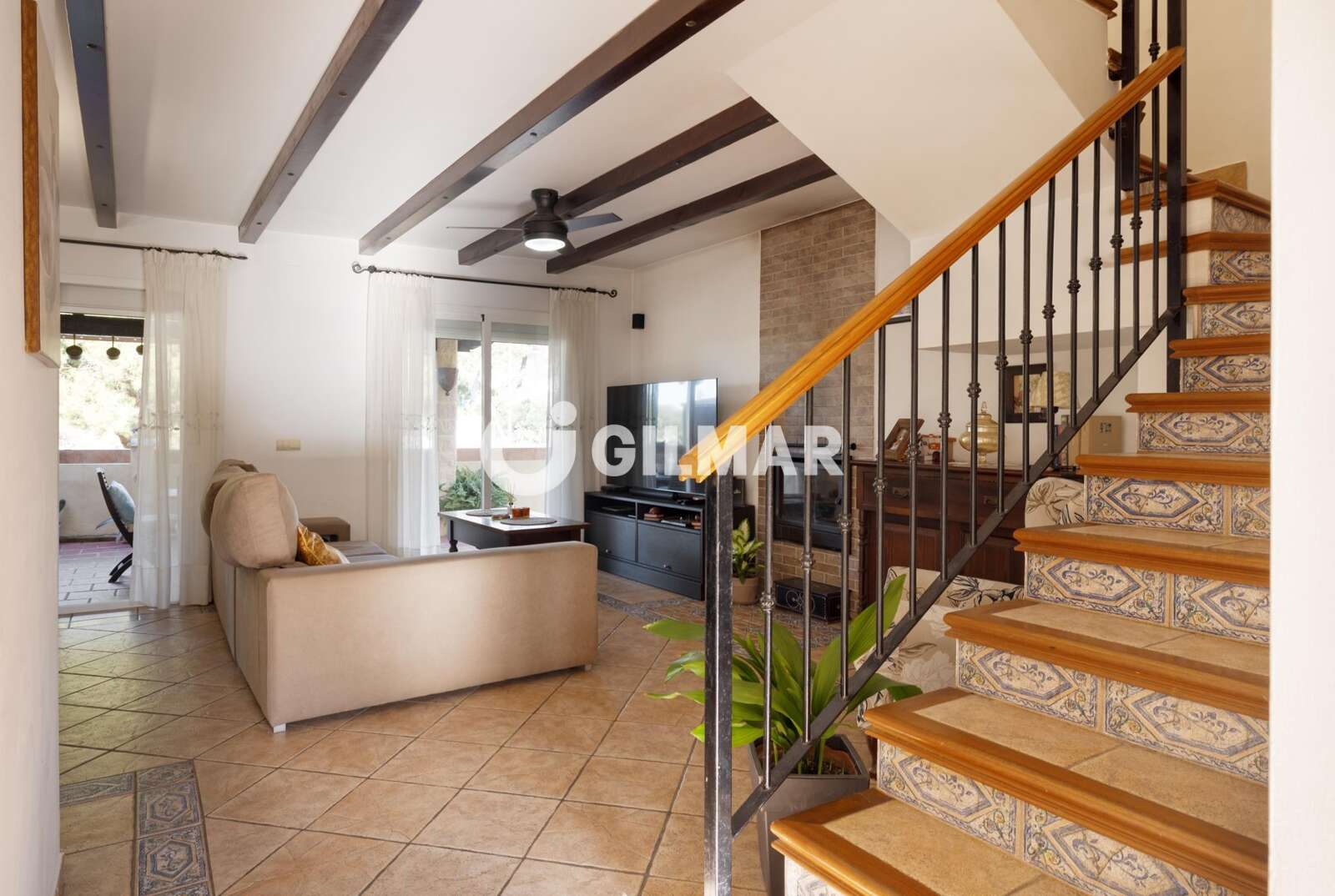 Property slider Gilmar