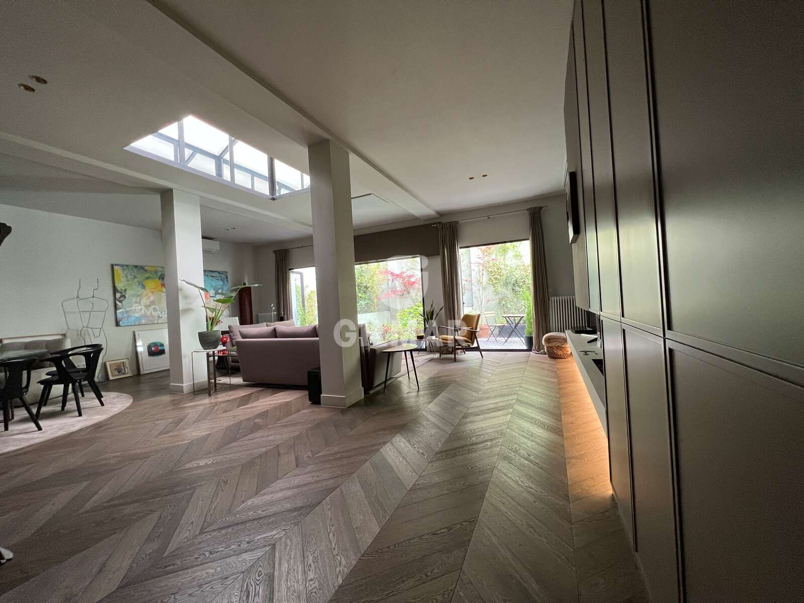 Property slider Gilmar