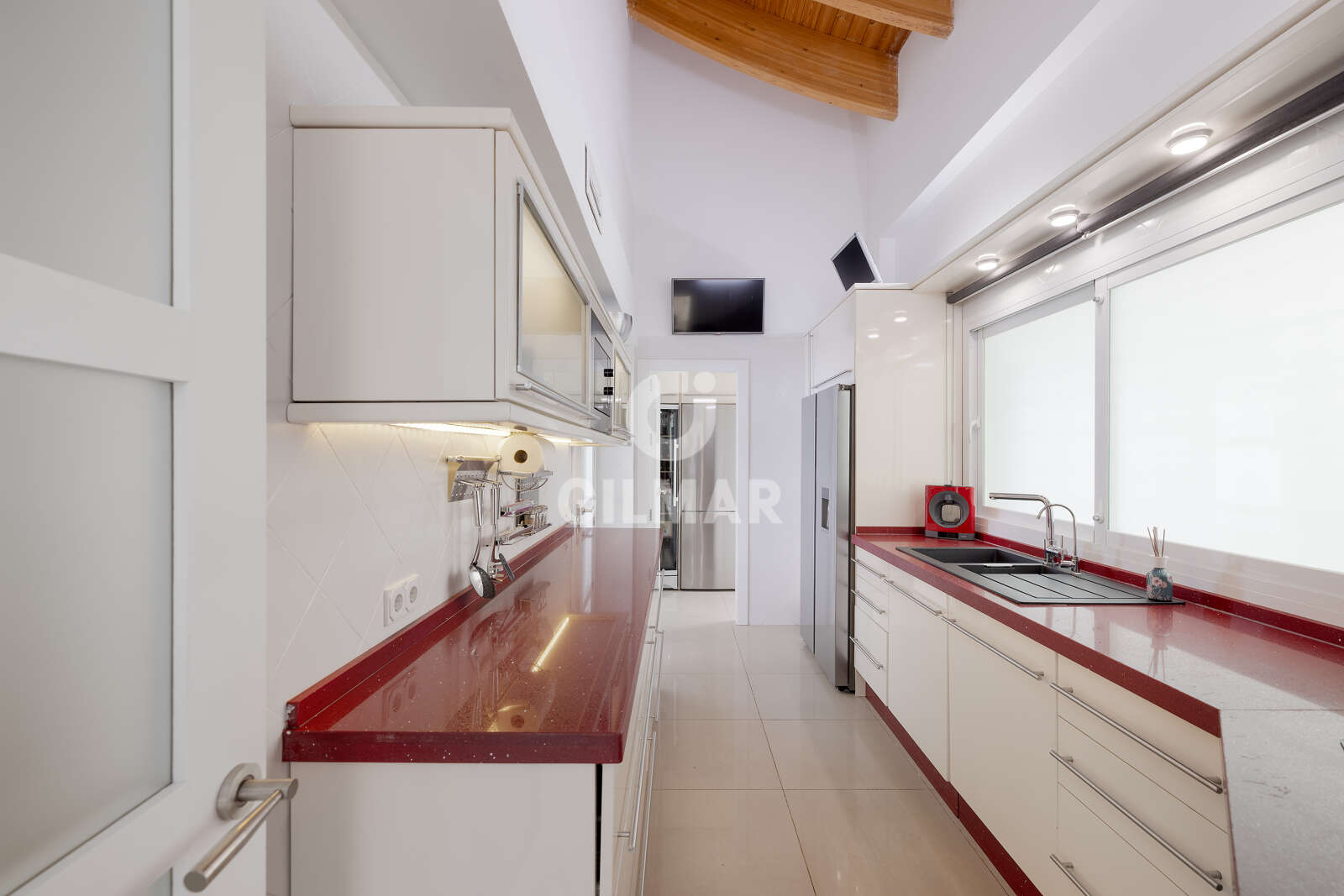 Property slider Gilmar